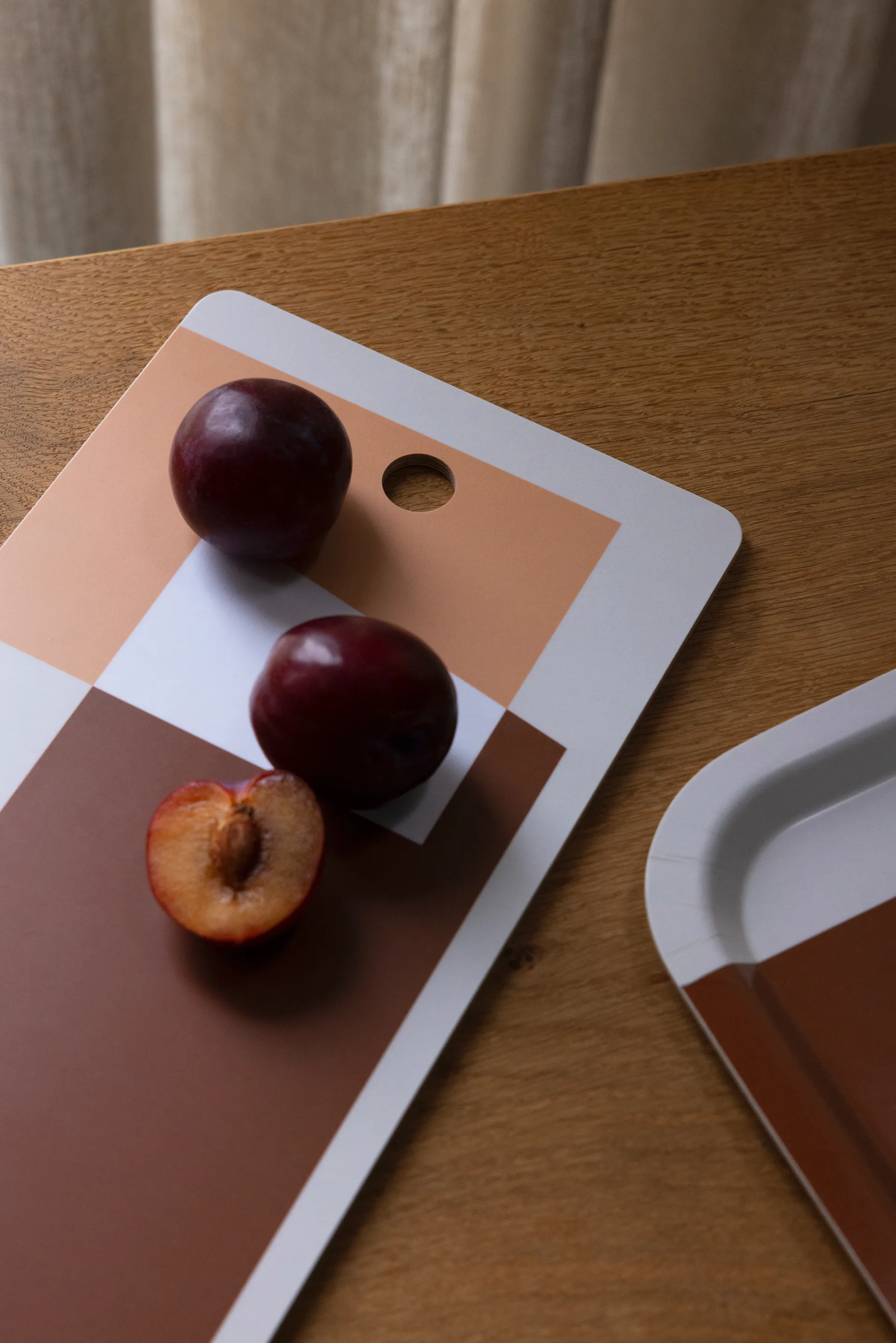 Planche à découper A Tribute to Colour, Clay - 40x17 cm Applicata