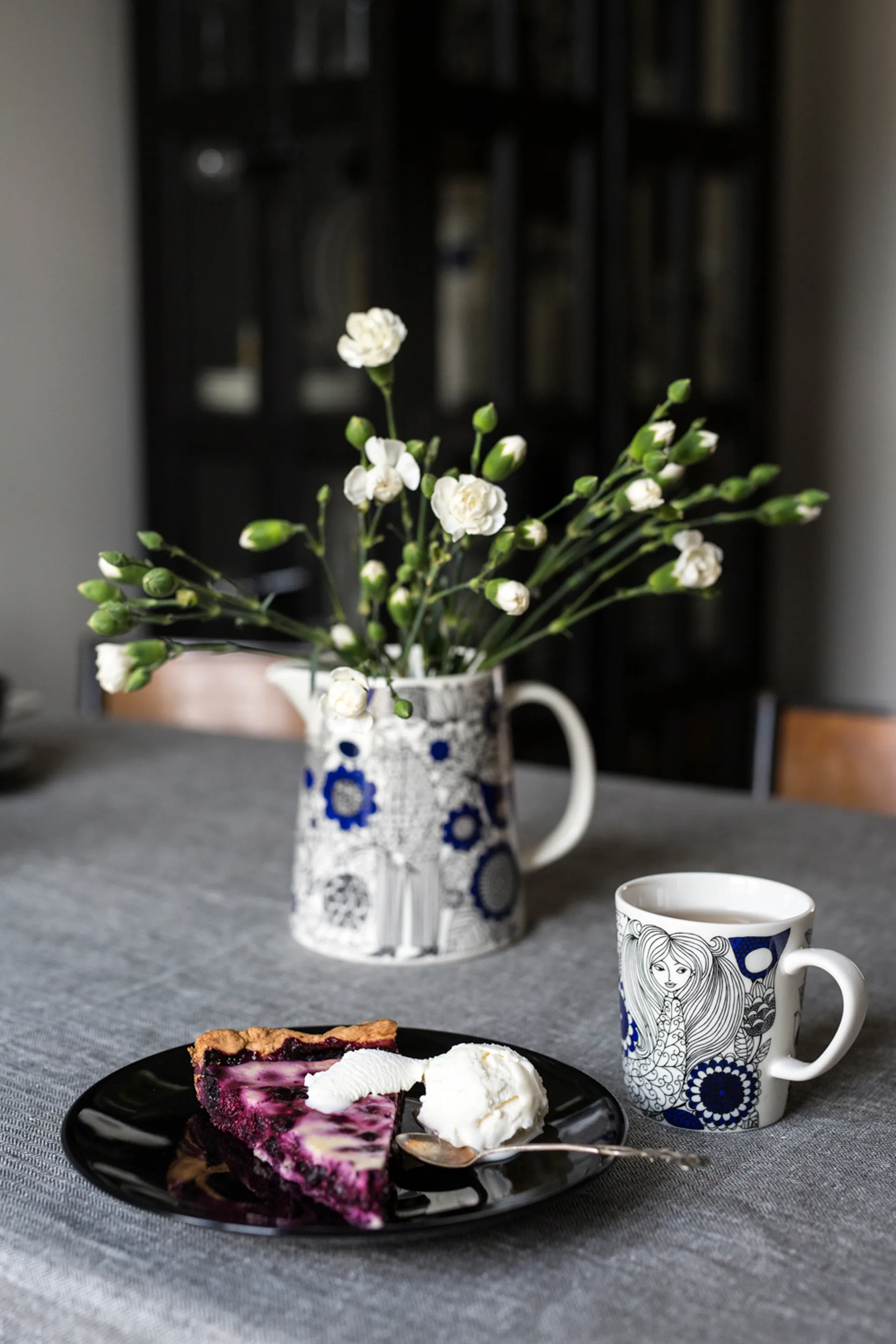 Tasse 30 cl et Assiette Ø19 cm Pagrandaali, Bleu Arabia