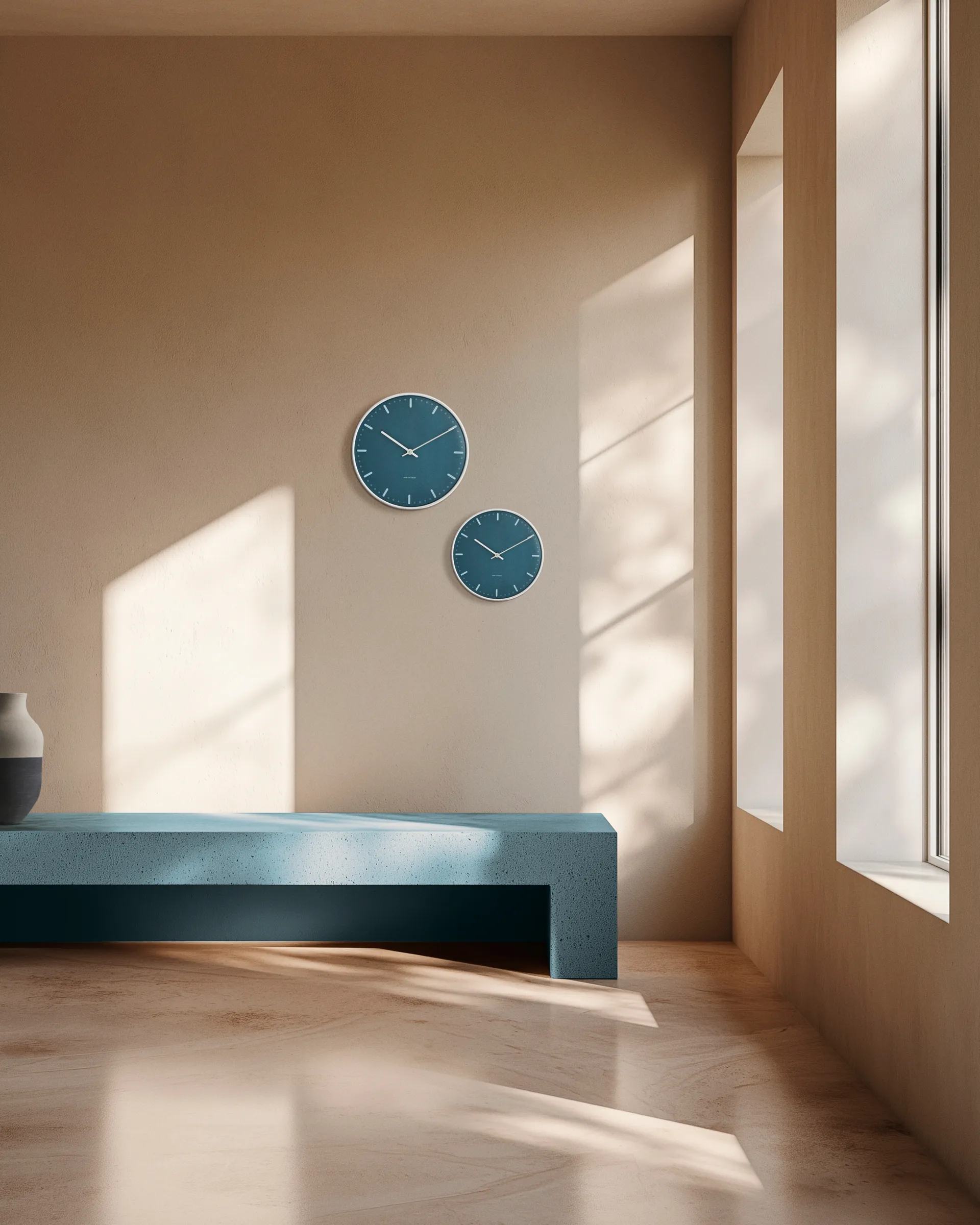 Horloge murale Arne Jacobsen City Hall, Bleu, Ø21 cm Arne Jacobsen Clocks