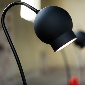 Lampadaire Ogle - laqué noir - Ateljé Lyktan