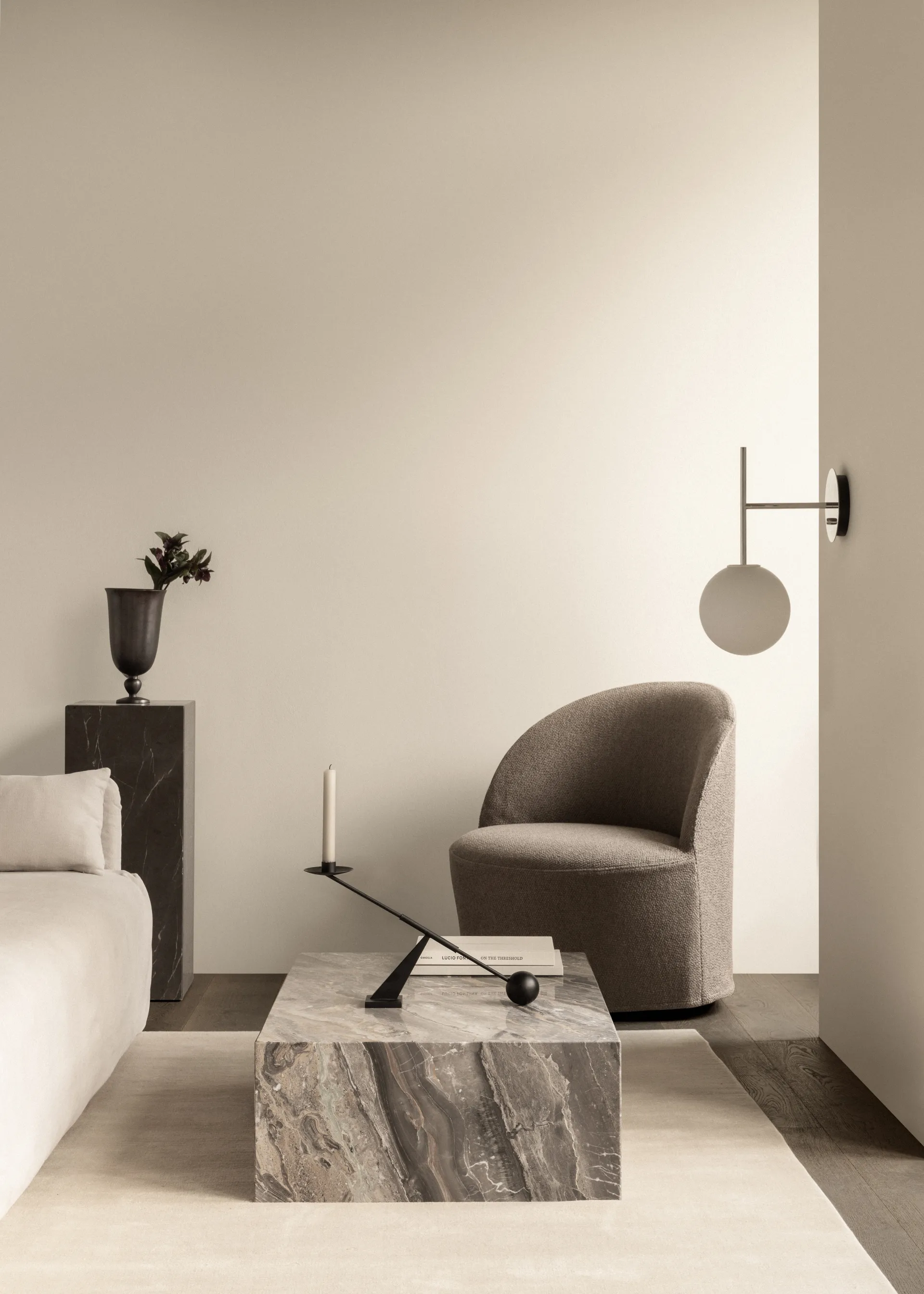 Applique murale TR Bulb Suspended, Polished steel Audo Copenhagen