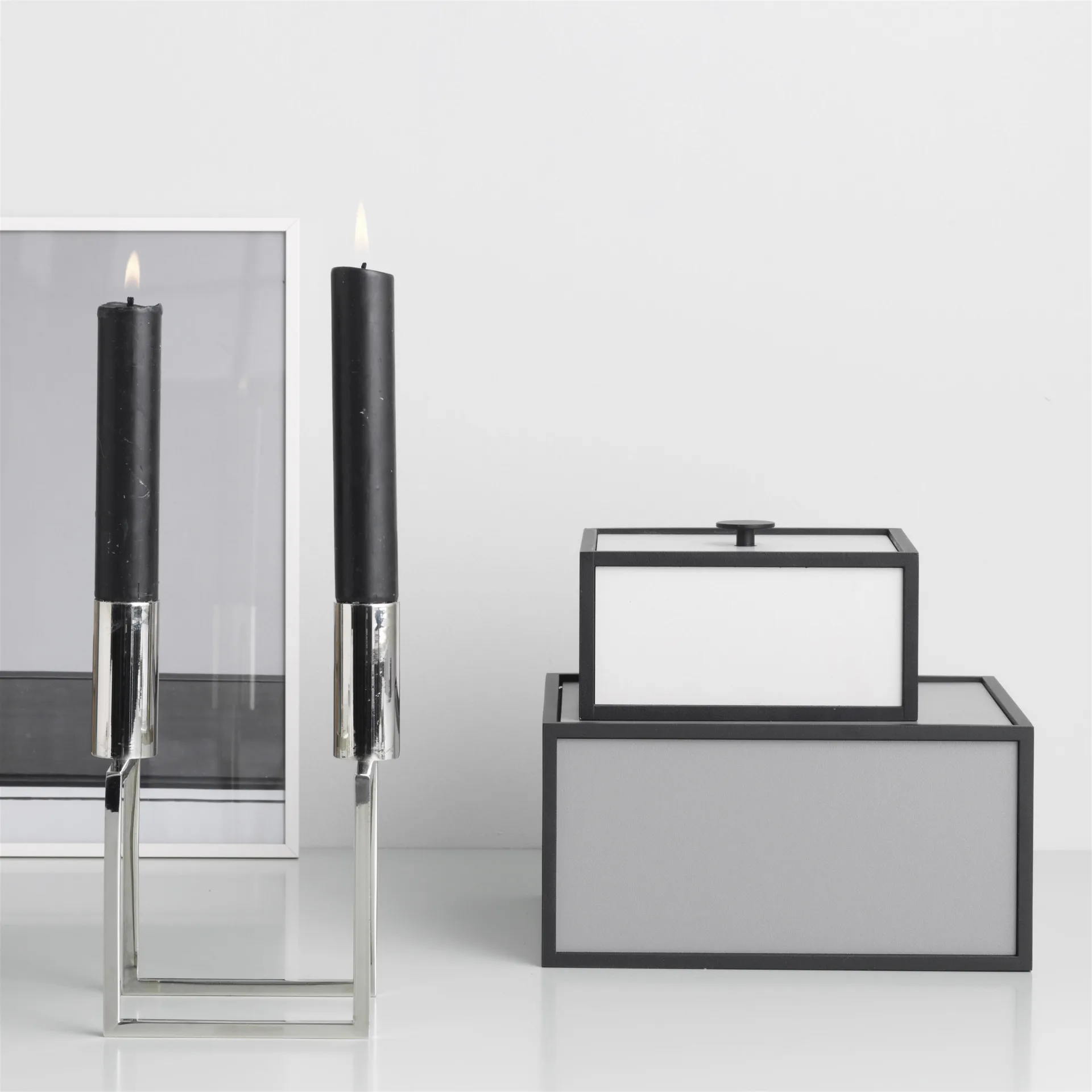 Boîte avec couvercle Frame 14, Gris foncé Audo Copenhagen