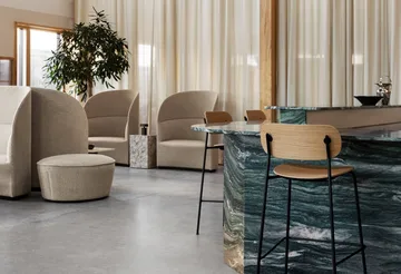 Co Bar Chair chaise de bar - Chêne noir-acier chromé, 65 cm - Audo Copenhagen