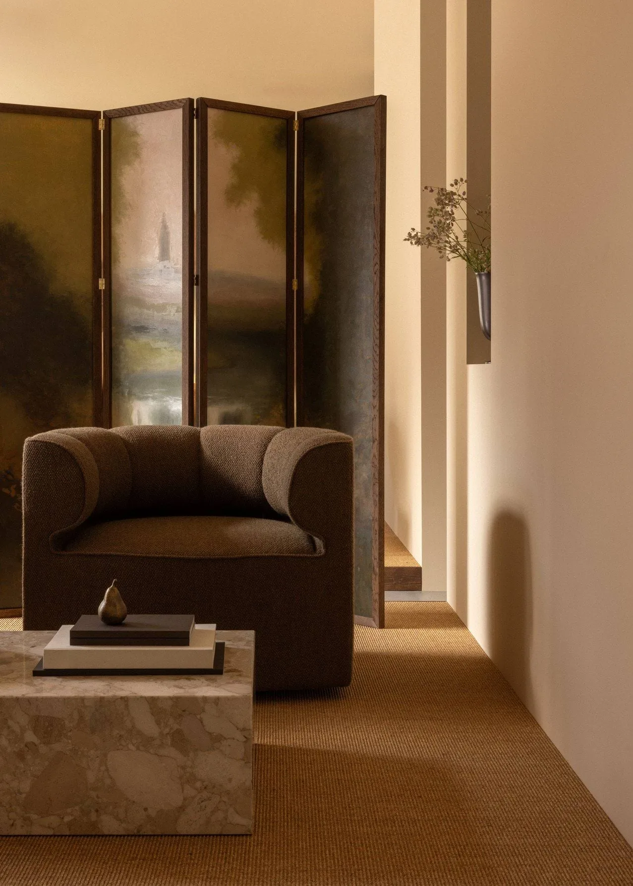 Eave Seamline fauteuil lounge, Logan Fossil Audo Copenhagen