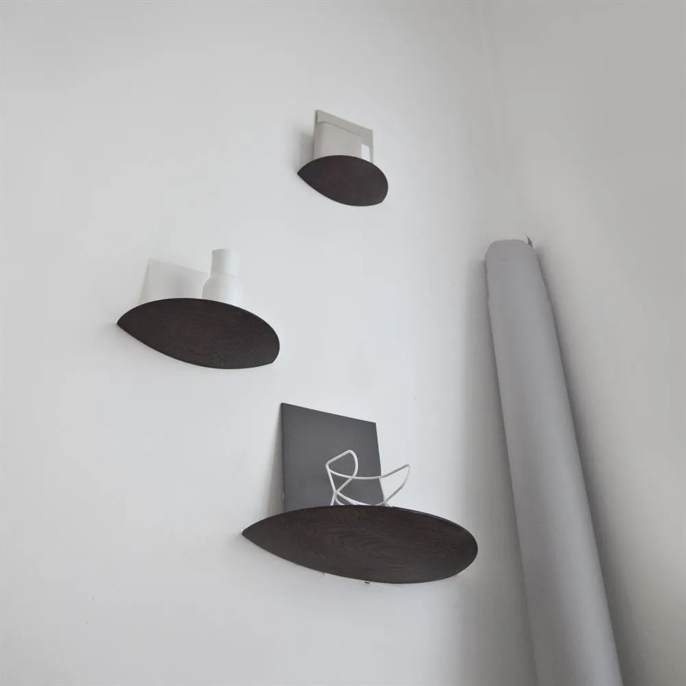 Etagère Gridy Fungi en chêne noir, petit Audo Copenhagen