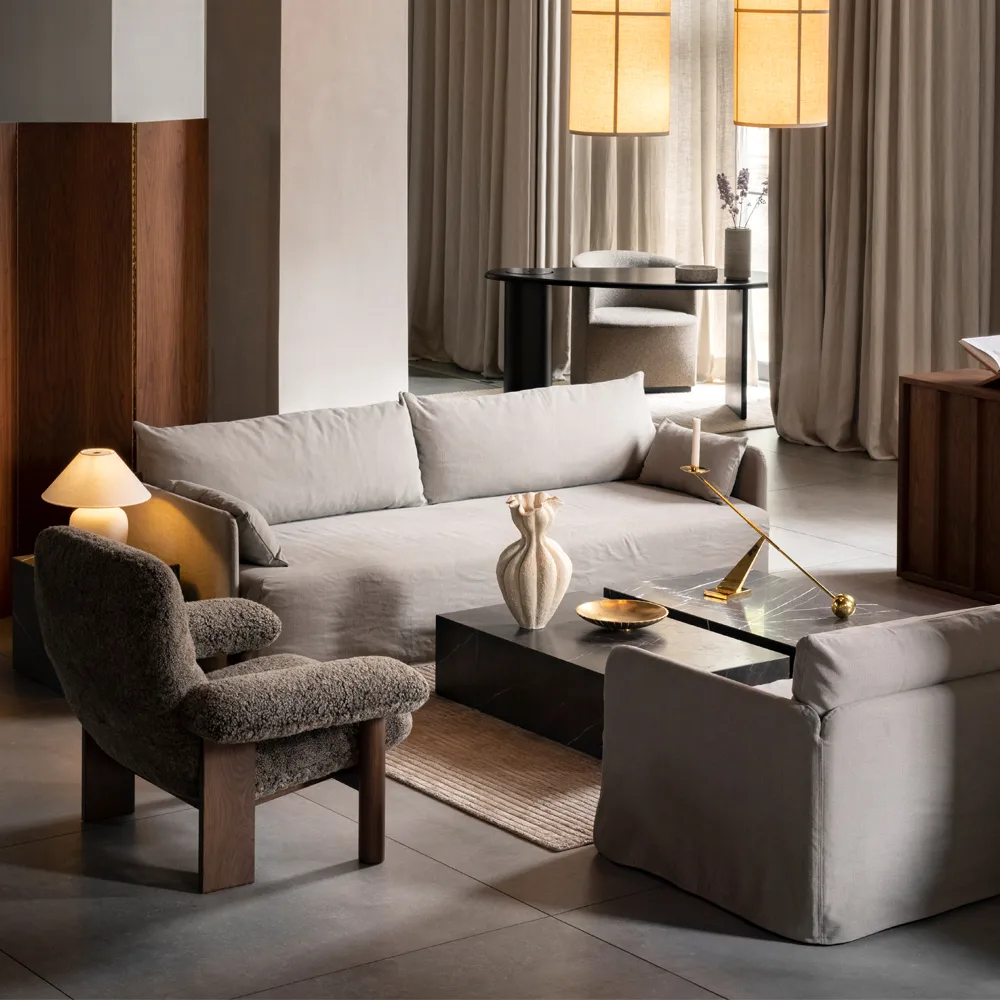 Fauteuil Brasilia, Walnut-Root sheepskin Audo Copenhagen