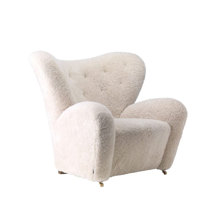 Fauteuil The Tired Man, peau de mouton moonlight, pieds en chêne naturel Audo Copenhagen