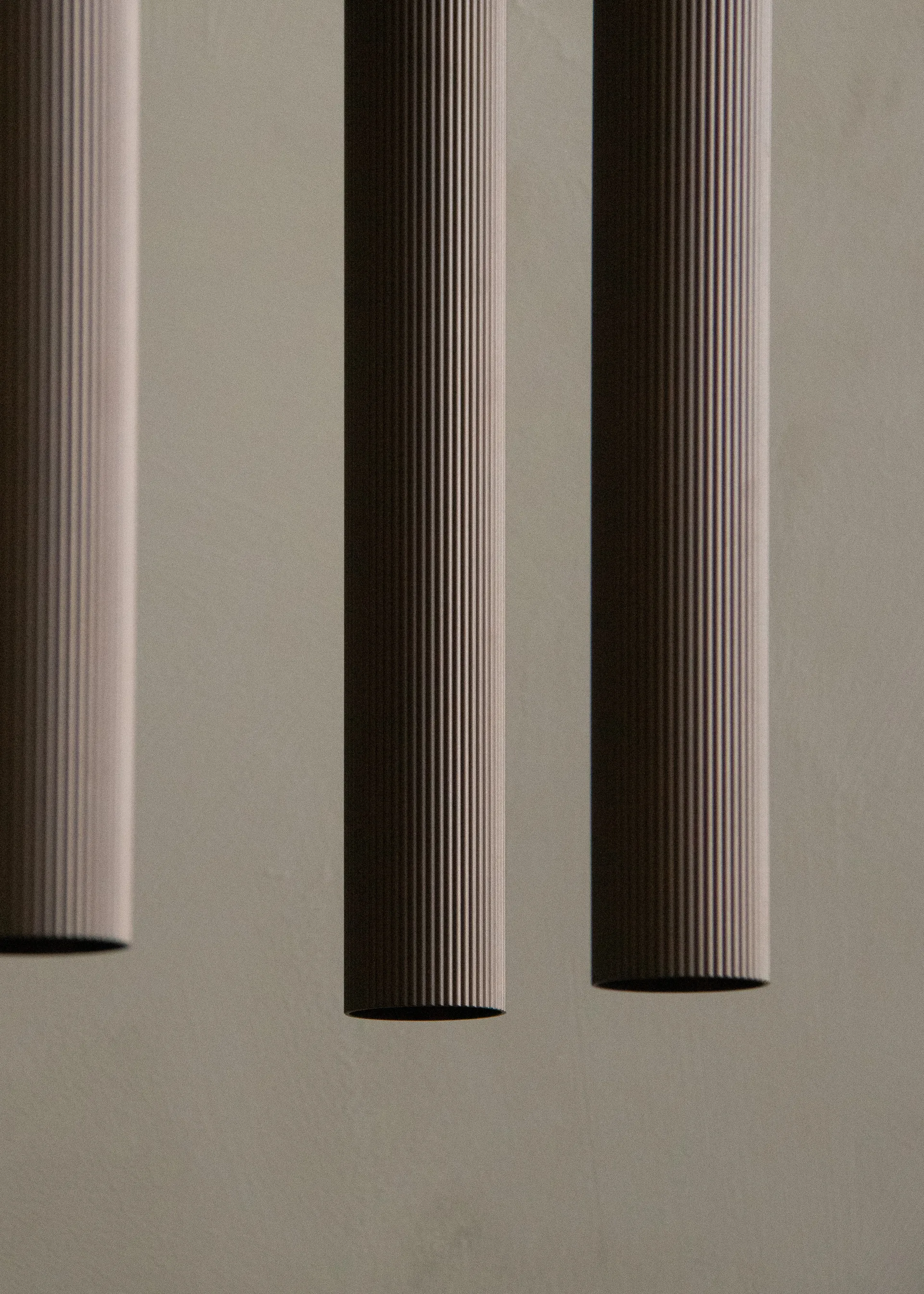 Lampe chandelier Tubulaire 20, Anodized bronzed Audo Copenhagen