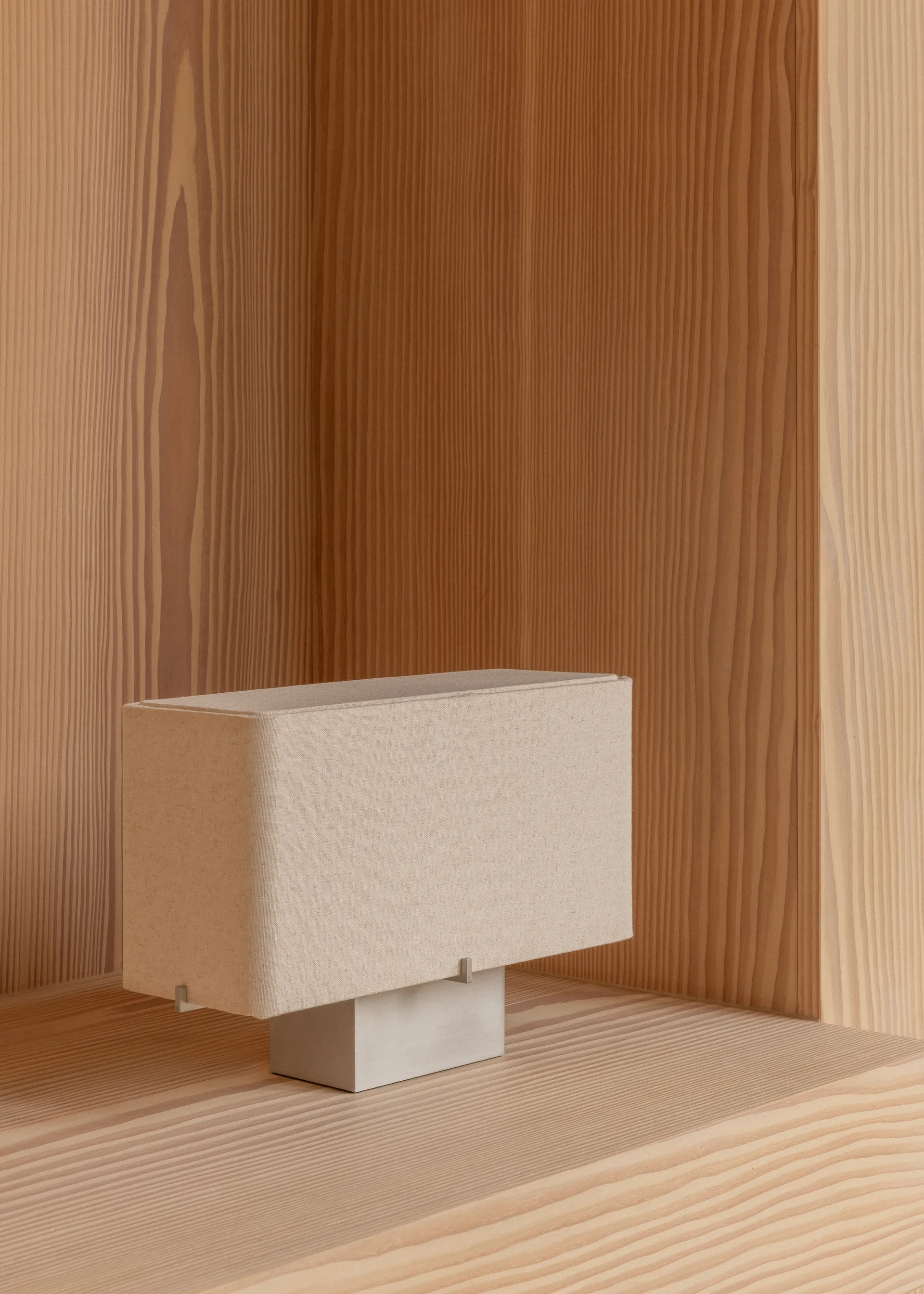 Lampe de table Nonna 24 cm, Aluminium brossé-sable Audo Copenhagen