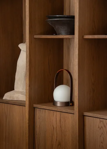 Lampe de table portable Carrie - Aluminium brossé - Audo Copenhagen