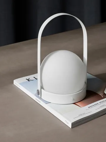 Lampe de table portable Carrie - Blanc - Audo Copenhagen