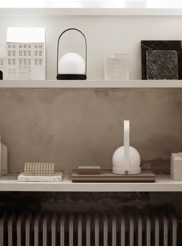 Lampe de table portable Carrie - Blanc - Audo Copenhagen
