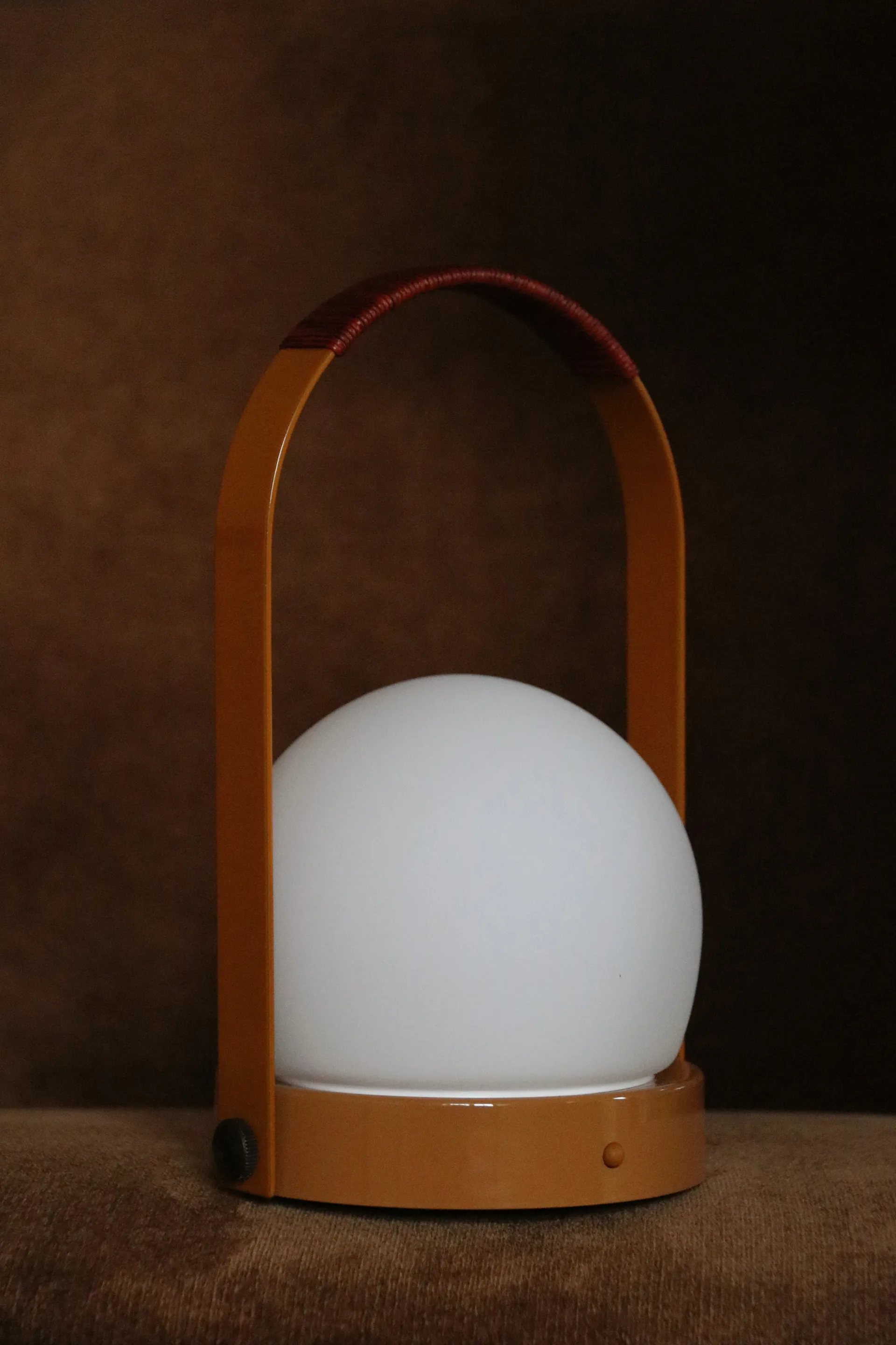 Lampe de table portable Carrie, Golden brown Audo Copenhagen