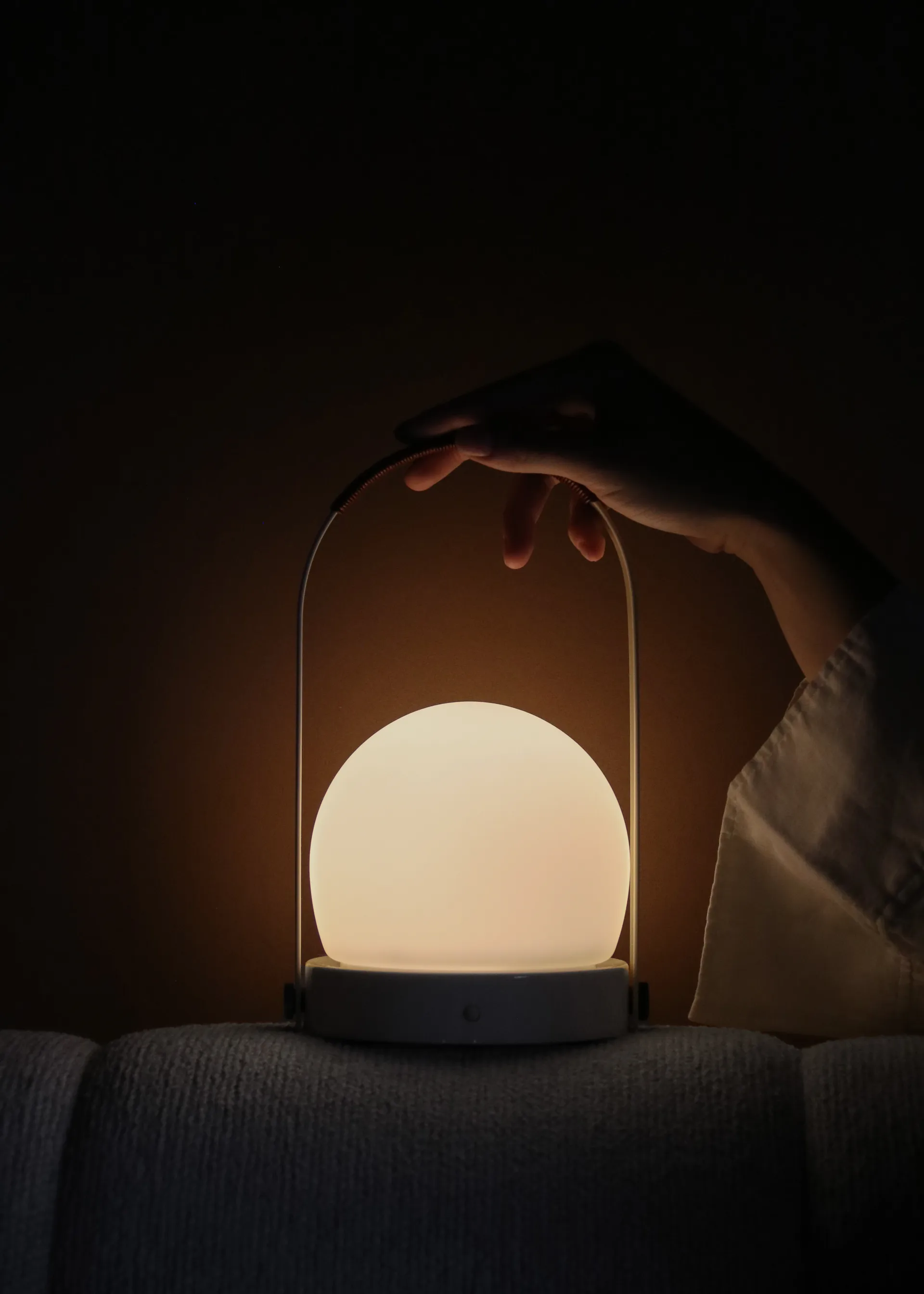 Lampe de table portable Carrie, Ivory Audo Copenhagen