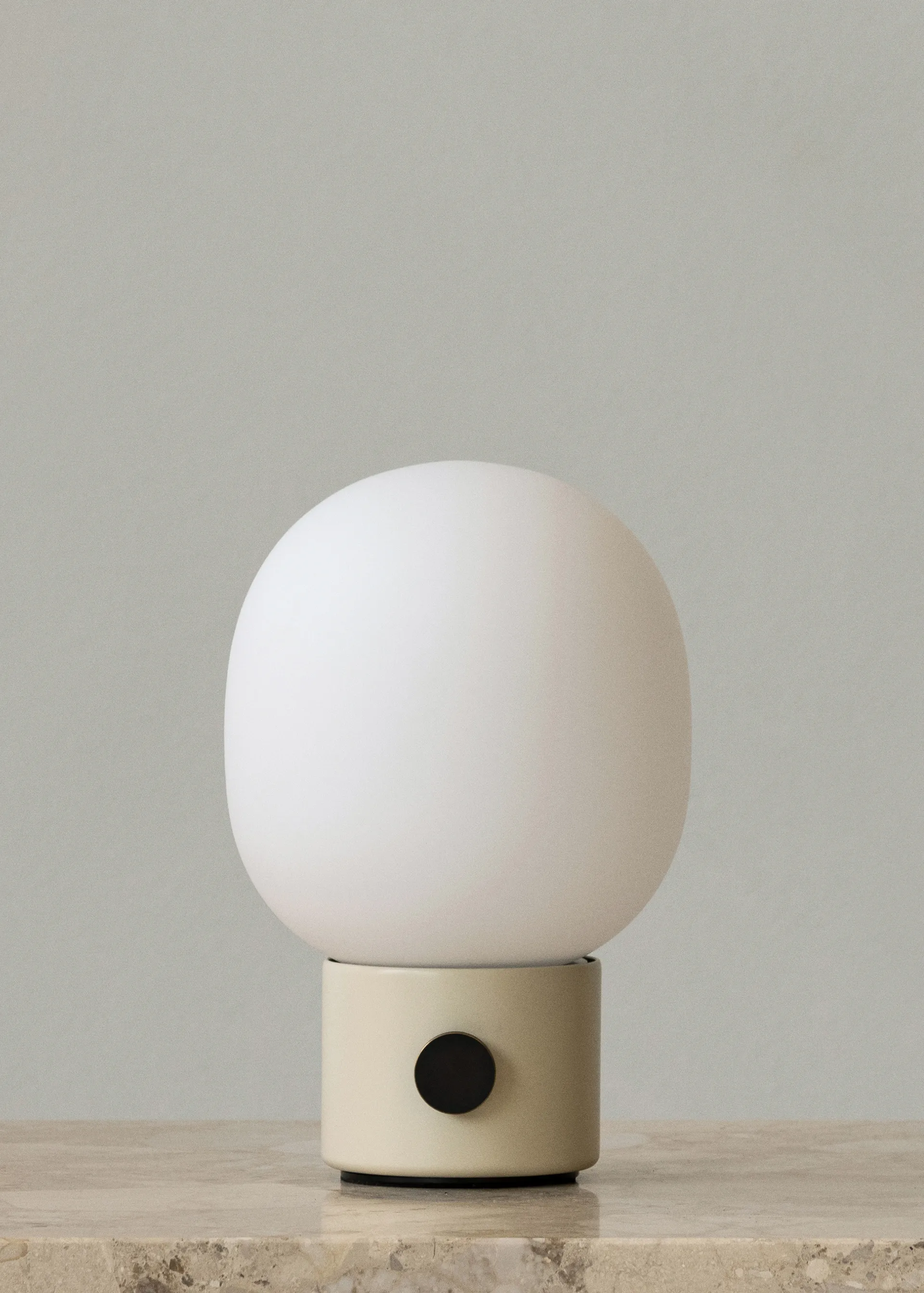  Lampe de table portable JWDA, Alabaster white Audo Copenhagen