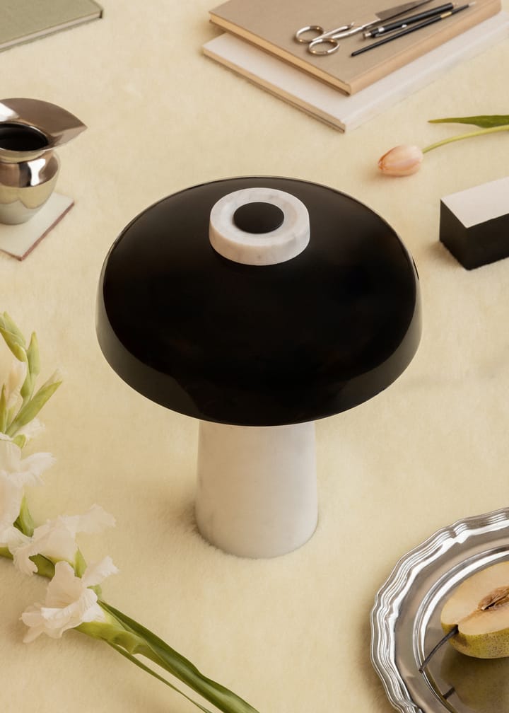 Lampe de table Reverse 30 cm, Carrara-black Audo Copenhagen