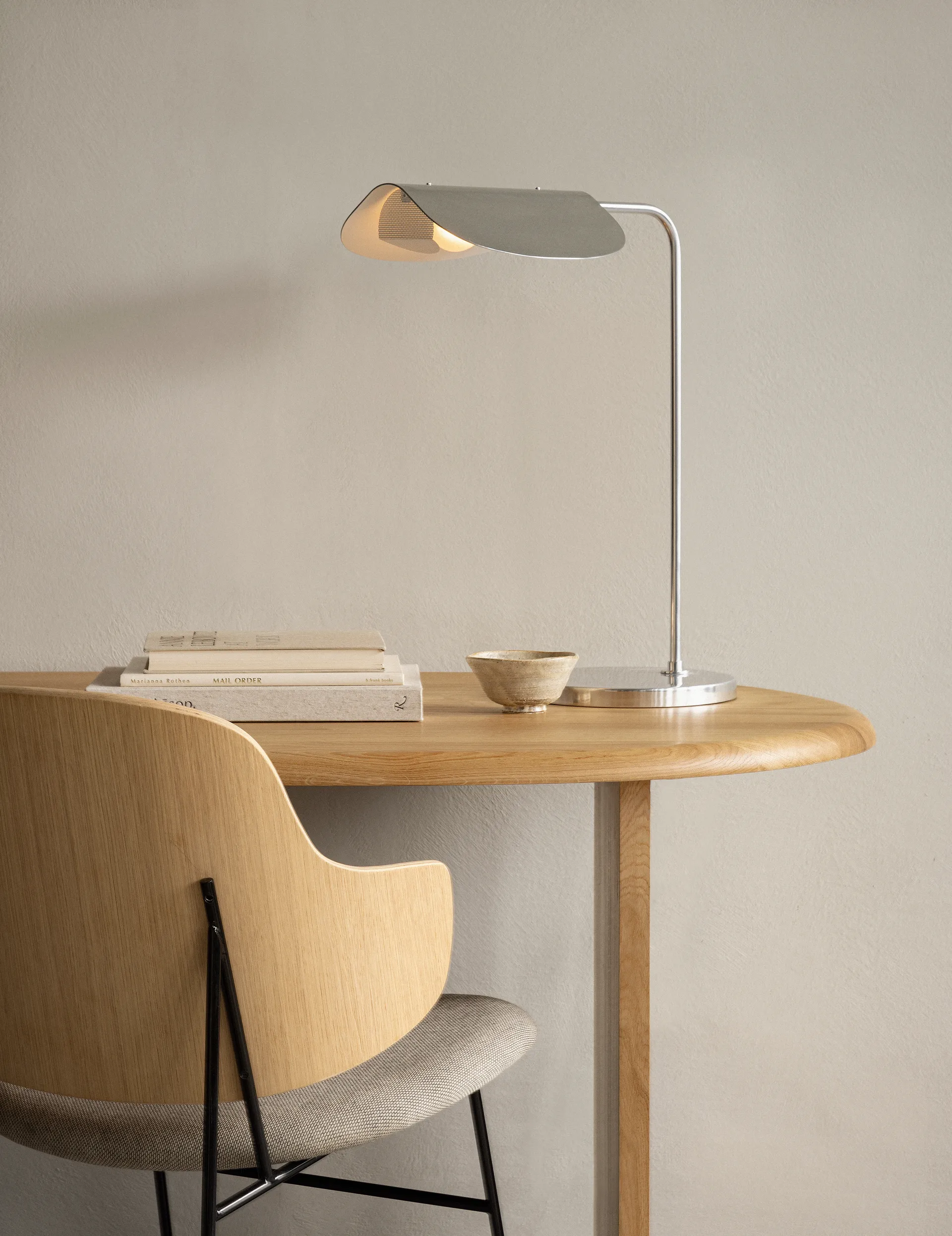 Lampe de table Wing 56 cm, Aluminium Audo Copenhagen