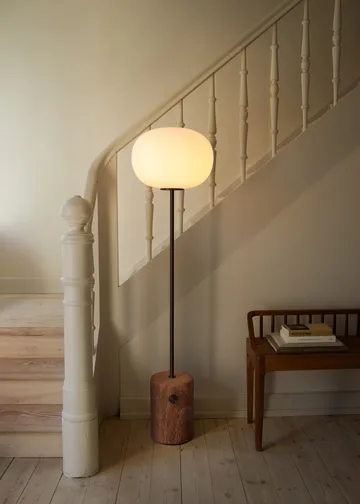 Lampe sur pied JWDA - Red travertine, 130 cm - Audo Copenhagen