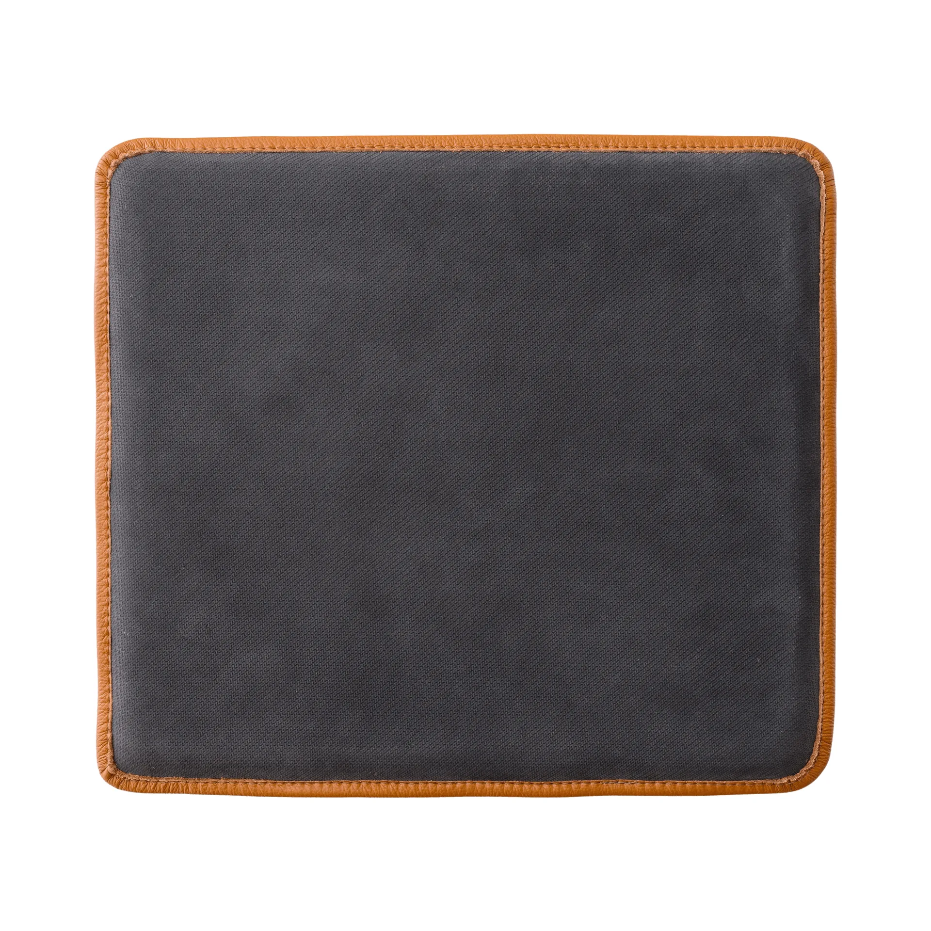 Mauro coussin de chaise pour chaise, Cuir Madras cognac Audo Copenhagen