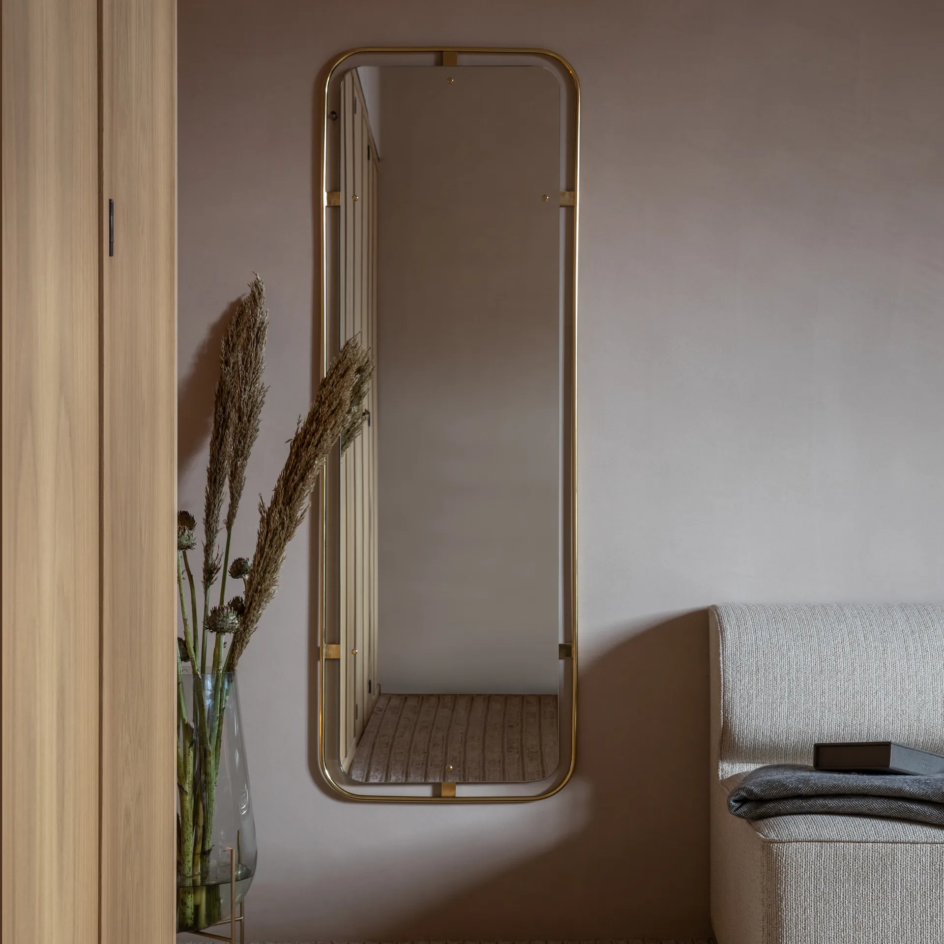 Miroir Nimbus rectangulaire, Polished brass Audo Copenhagen