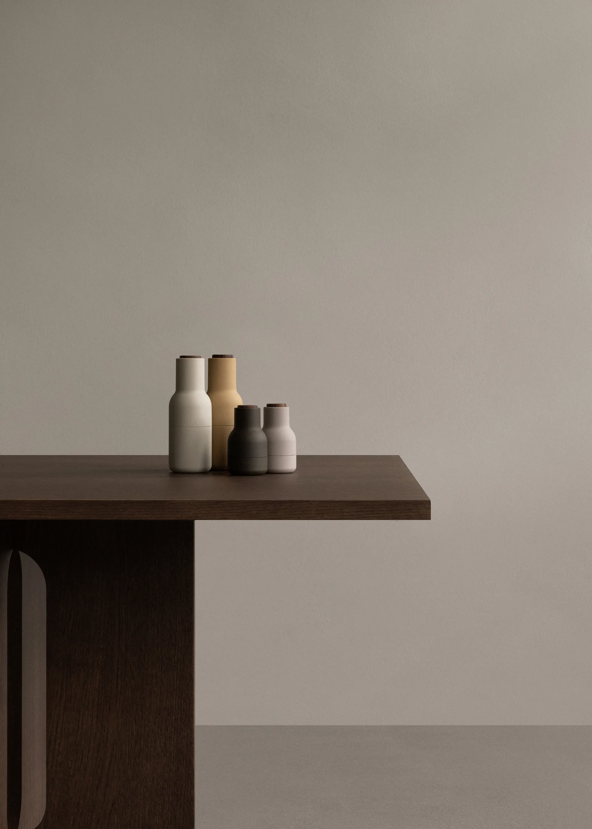 Moulin à épices Bottle Grinder Small, lot de 2, Hunting green-beige-noyer Audo Copenhagen