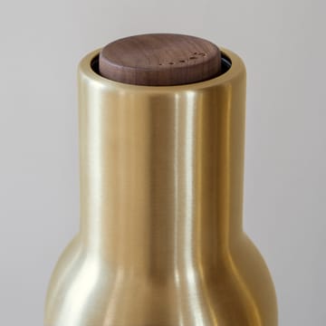Moulin à poivre et sel Bottle Grinder métal Lot de 2 - Brushed brass (couvercle en noyer) - Audo Copenhagen