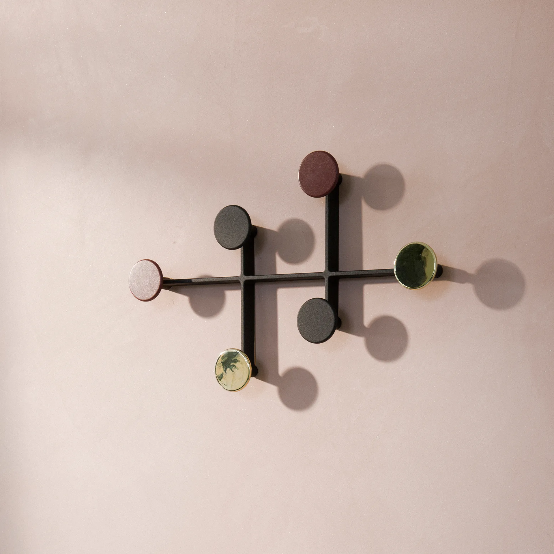 Porte-manteau Afteroom, noir-laiton Audo Copenhagen