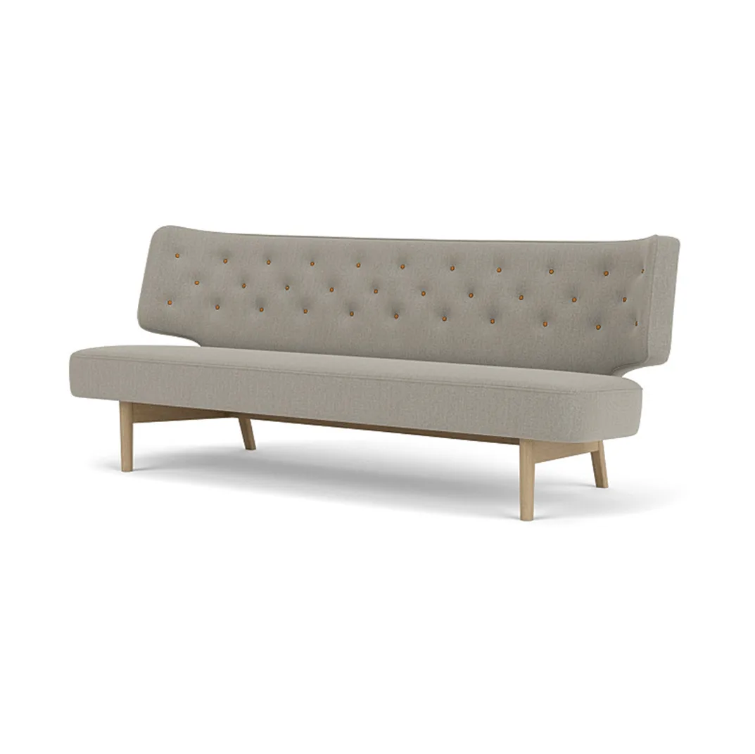 Radiohus Sofa entièrement tapissé RE-WOOL PC1T Global HR BUTTONS piètement 4-Legs Base, Re-wool 218-chêne naturel, boutons en cuir, 2 places Audo Copenhagen