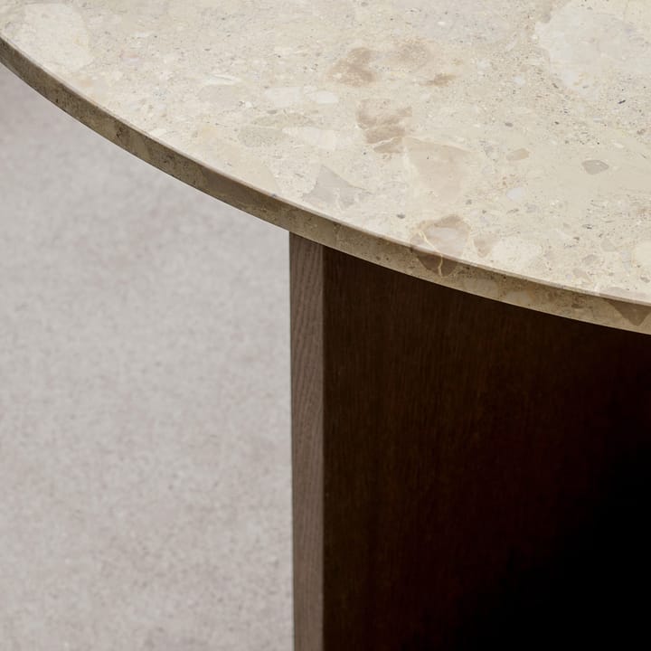 Table à manger Androgyne - sand stone, structure en chêne lasuré - Audo Copenhagen