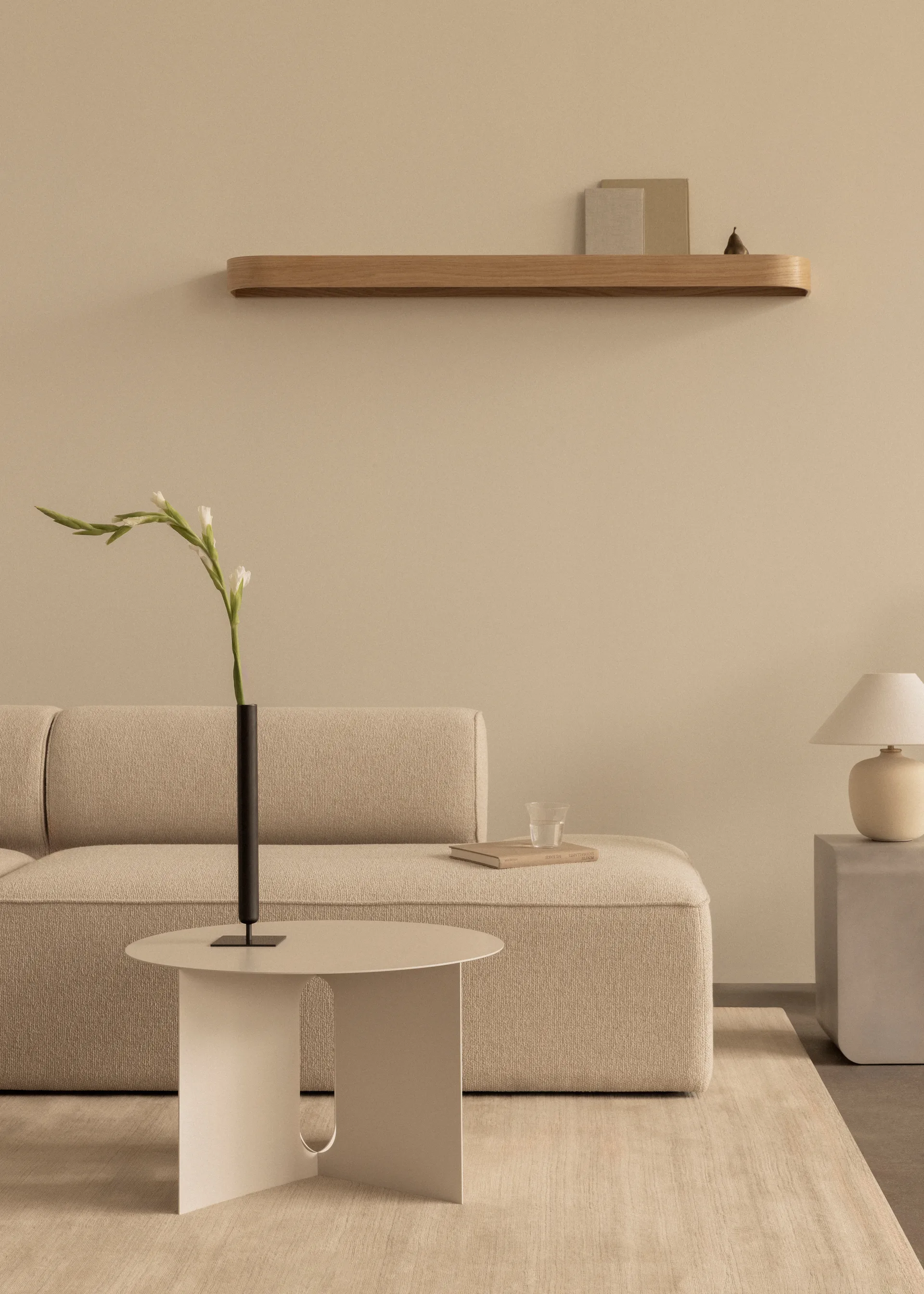 Table d'appoint Androgyne Ø63 cm, Ivory Audo Copenhagen