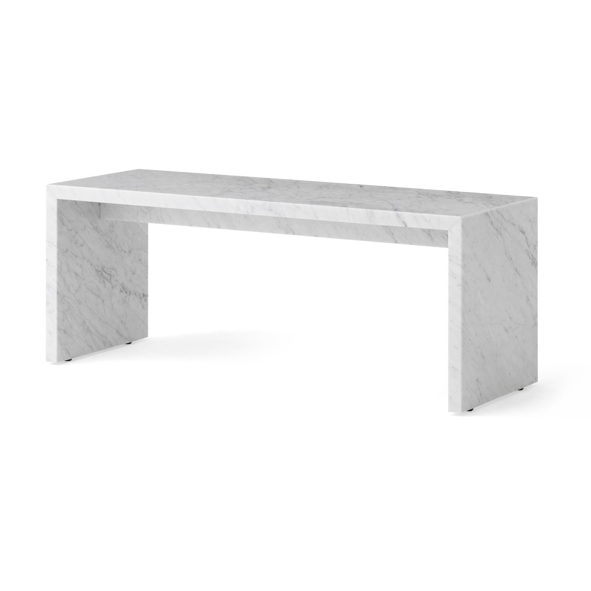 Audo Copenhagen / MENU Table d’appoint Plinth Bridge Carrara