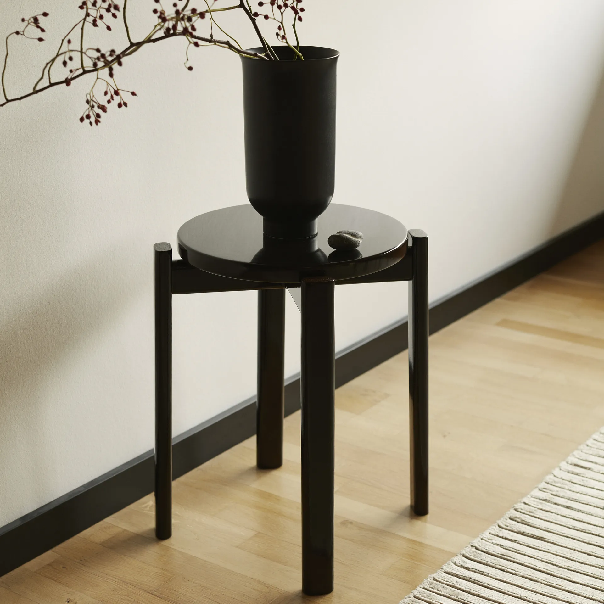 Tabouret Passage, Chêne laqué foncé Audo Copenhagen