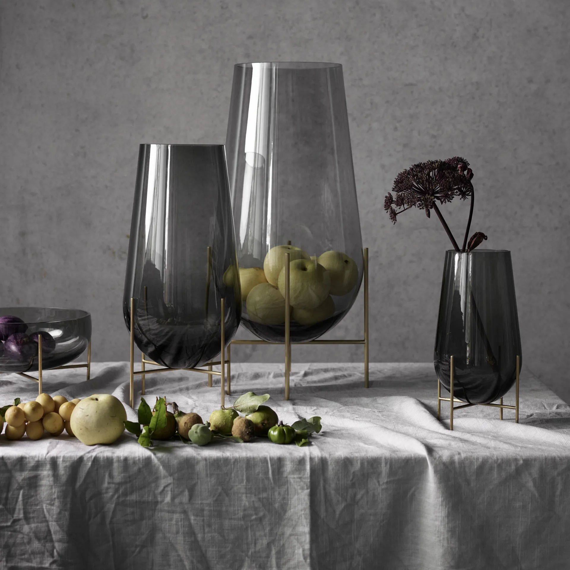 Vase moyen Échasse, verre fumé Audo Copenhagen