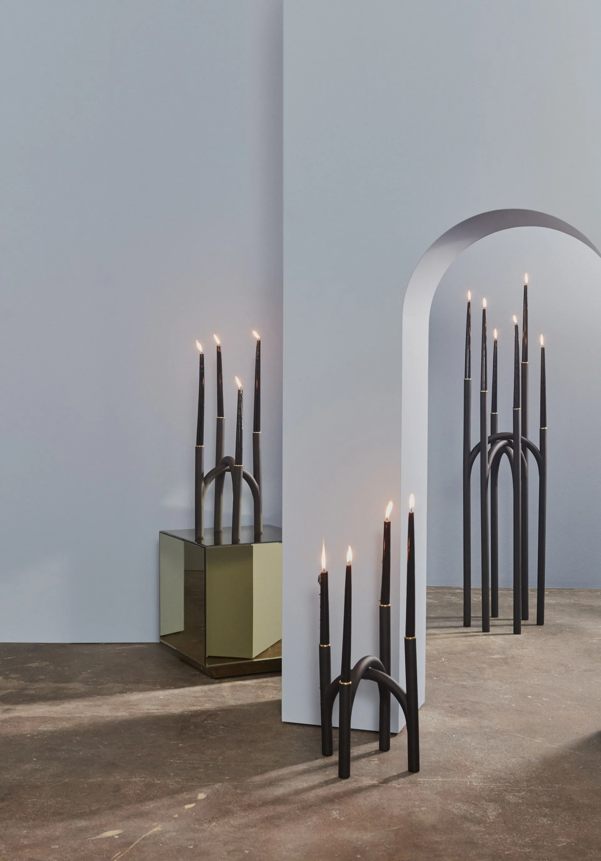 Bougeoir Angui 34 cm, Noir-doré AYTM