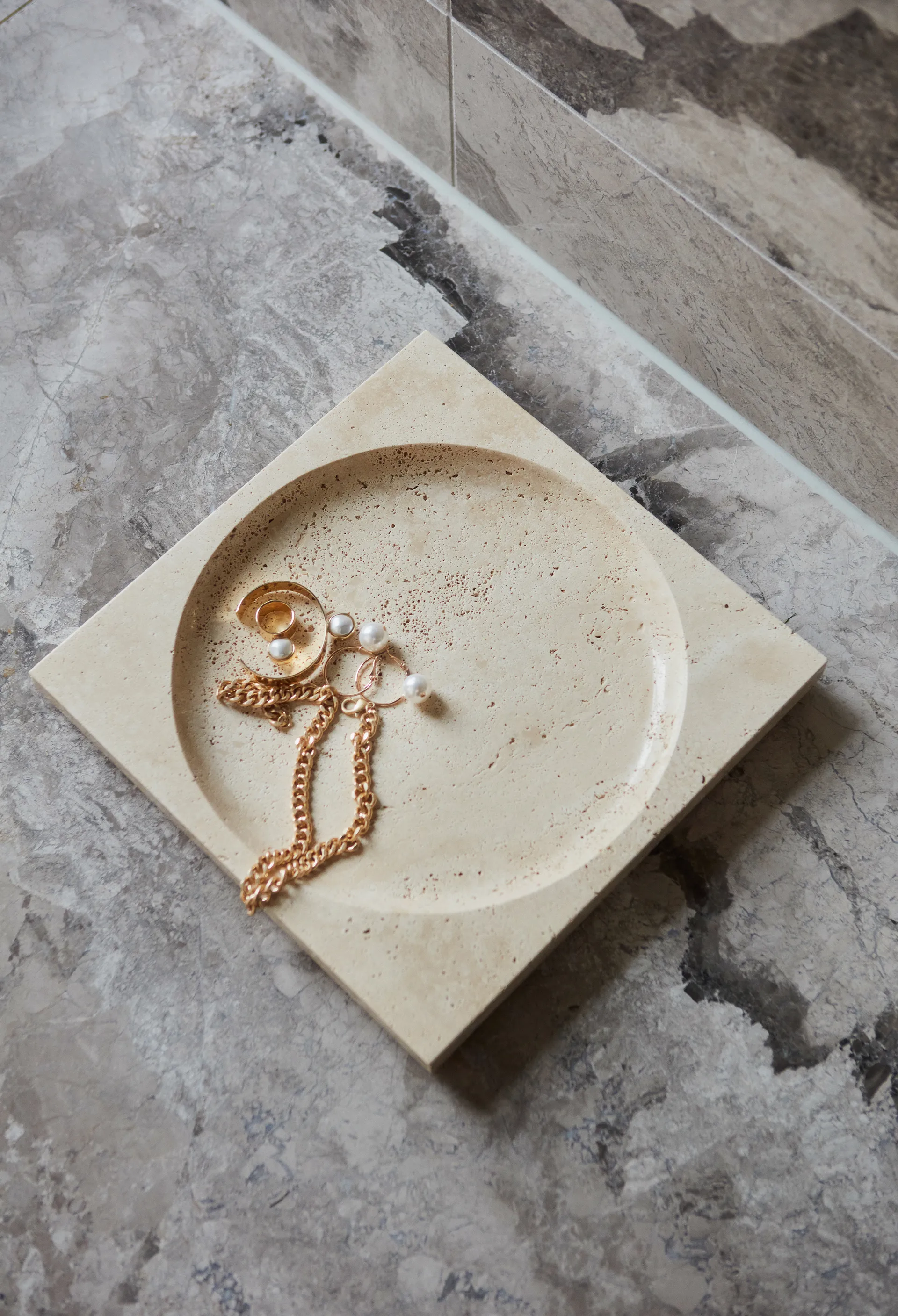 Plat Regina travertin, 30x30 cm AYTM