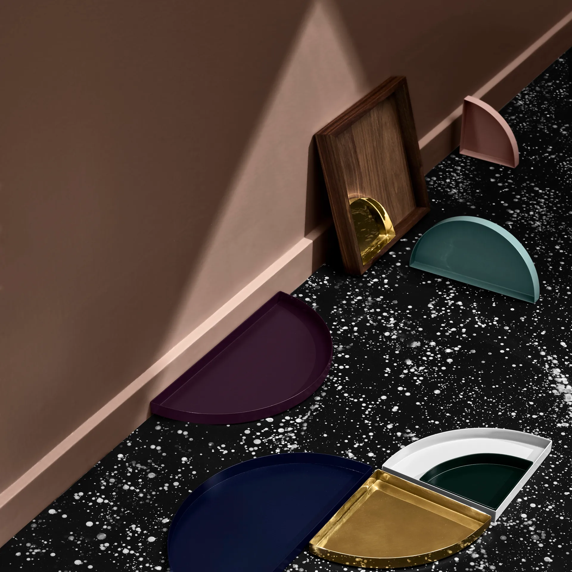 Plateau rectangulaire Unity noix, petit AYTM