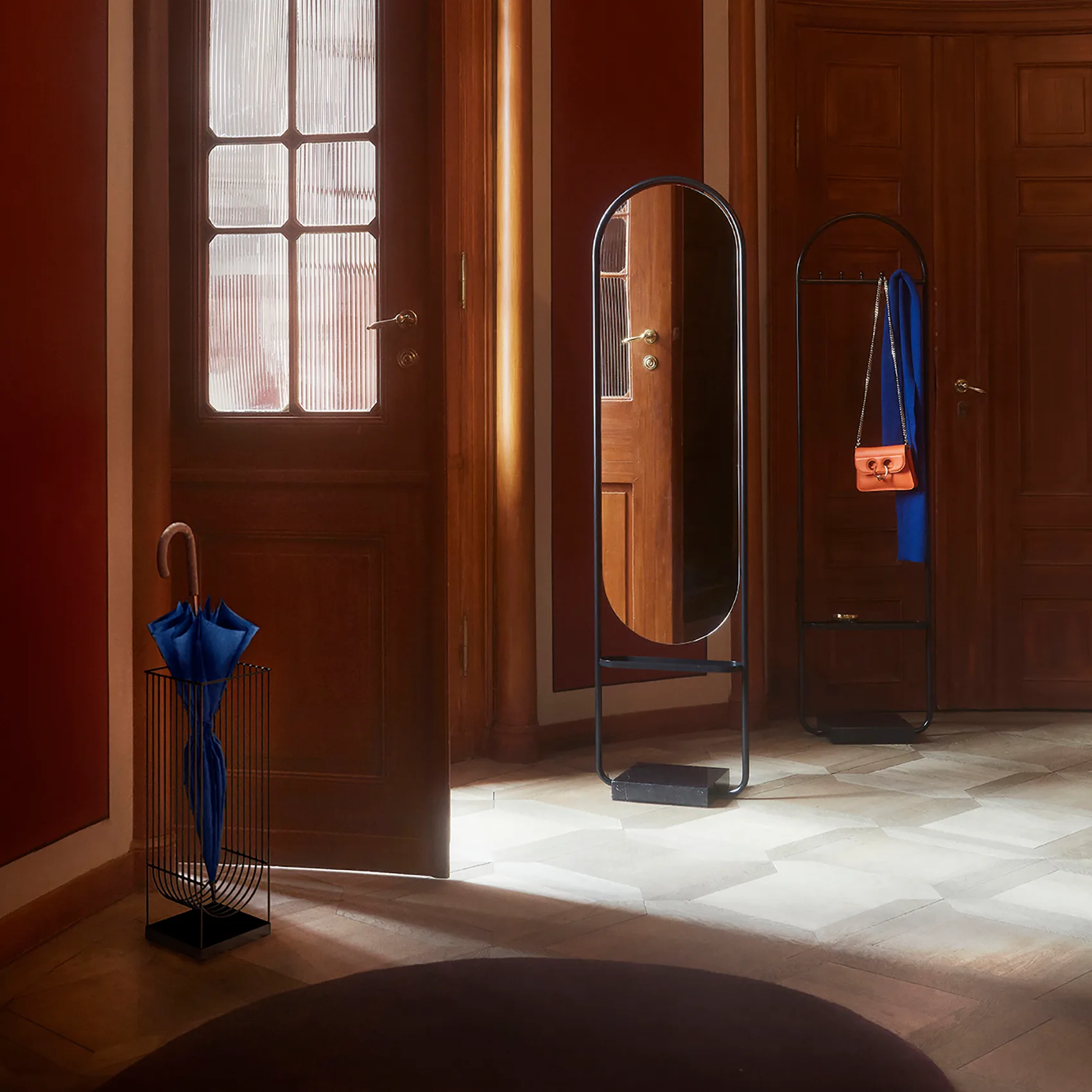 Porte-parapluie Curva, Noir AYTM