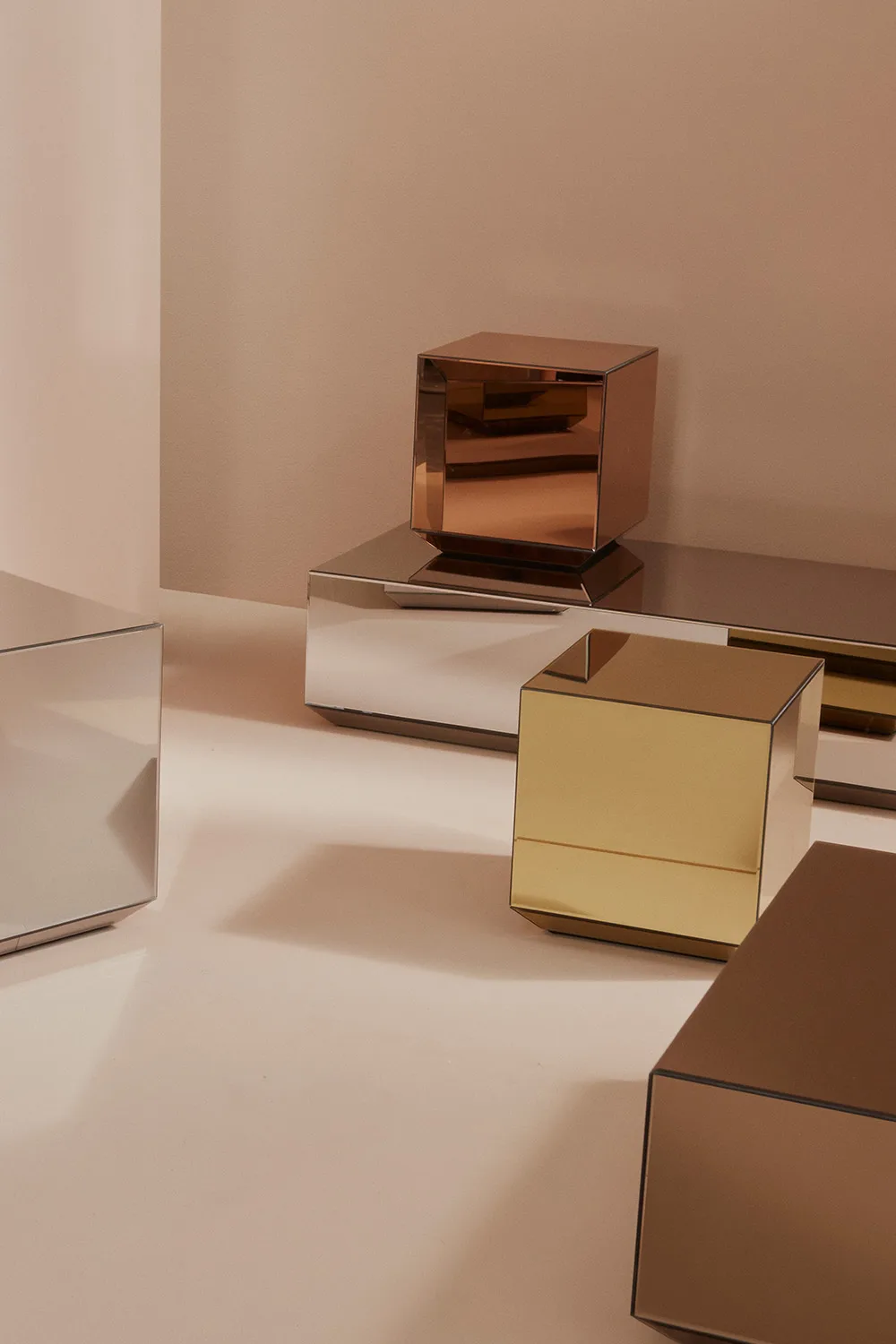 Table basse Speculum 80x80 cm, Noir AYTM