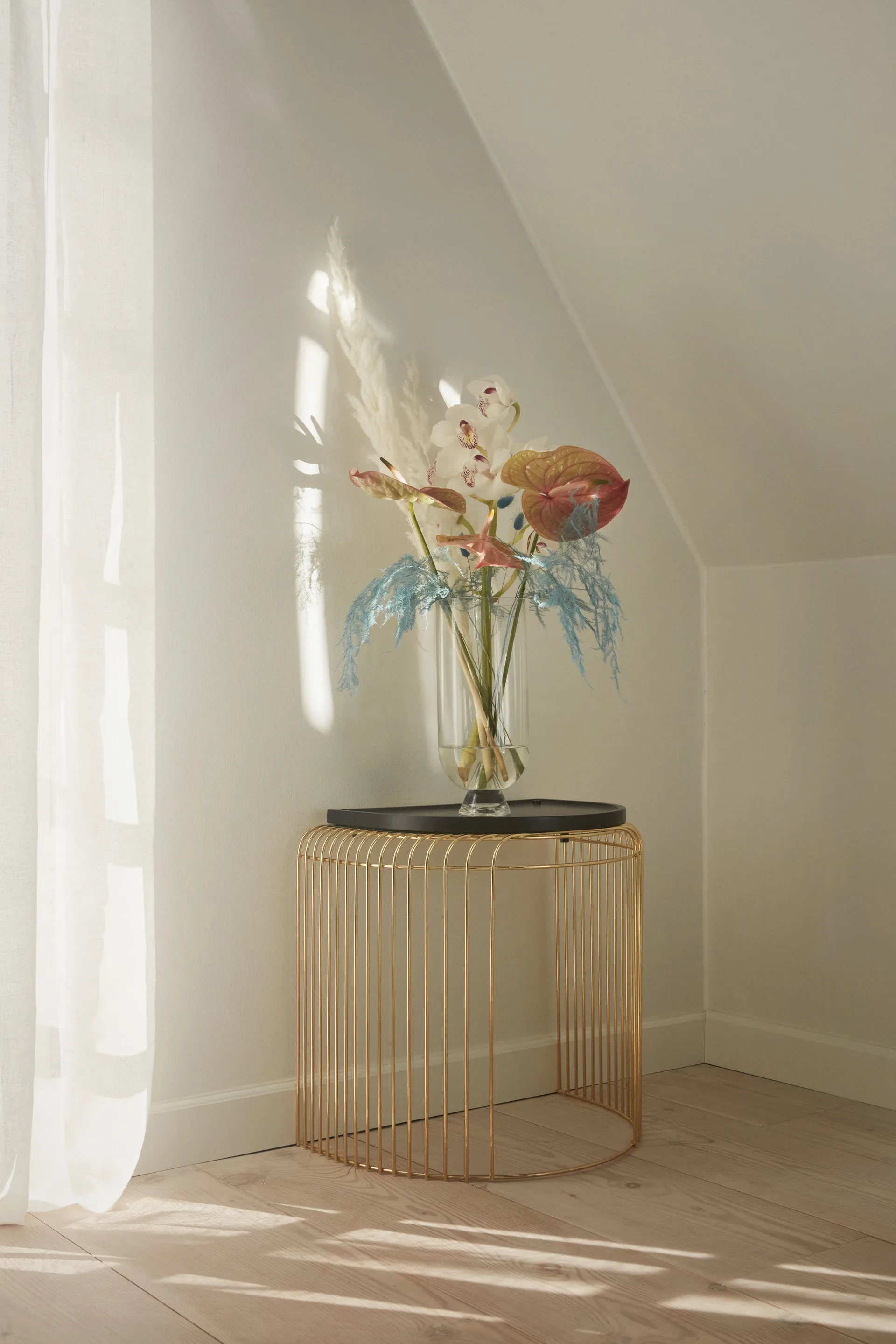 Table Curva 45 cm, Doré AYTM