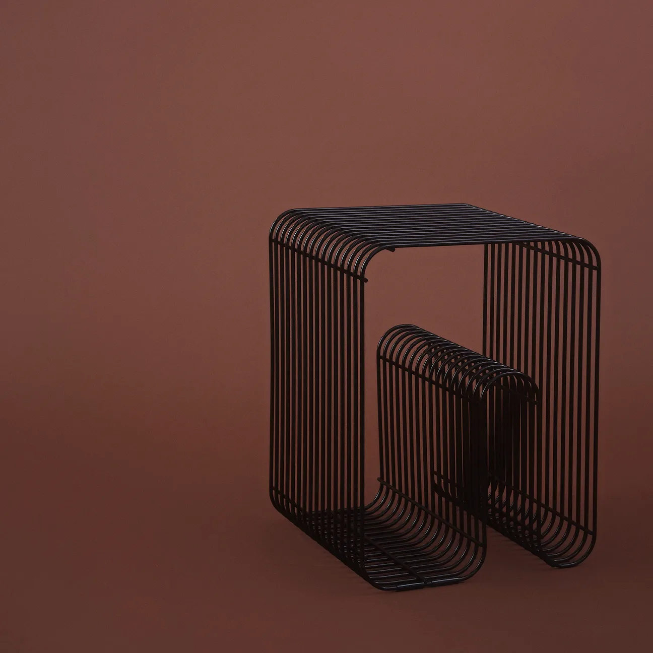 Tabouret Curva, noir AYTM