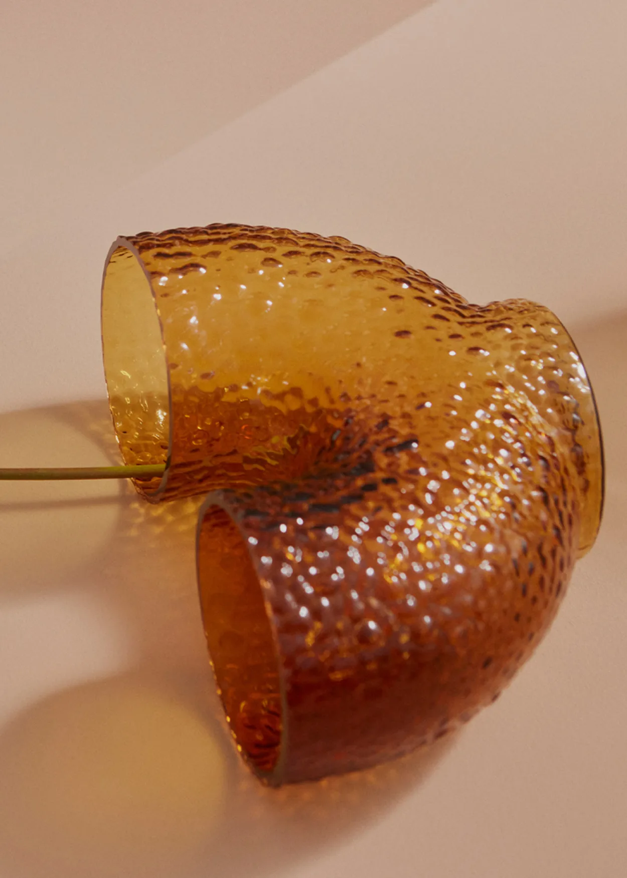 Vase Arura bas, Amber AYTM