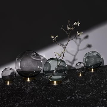 Vase Globe M - vert-laiton - AYTM