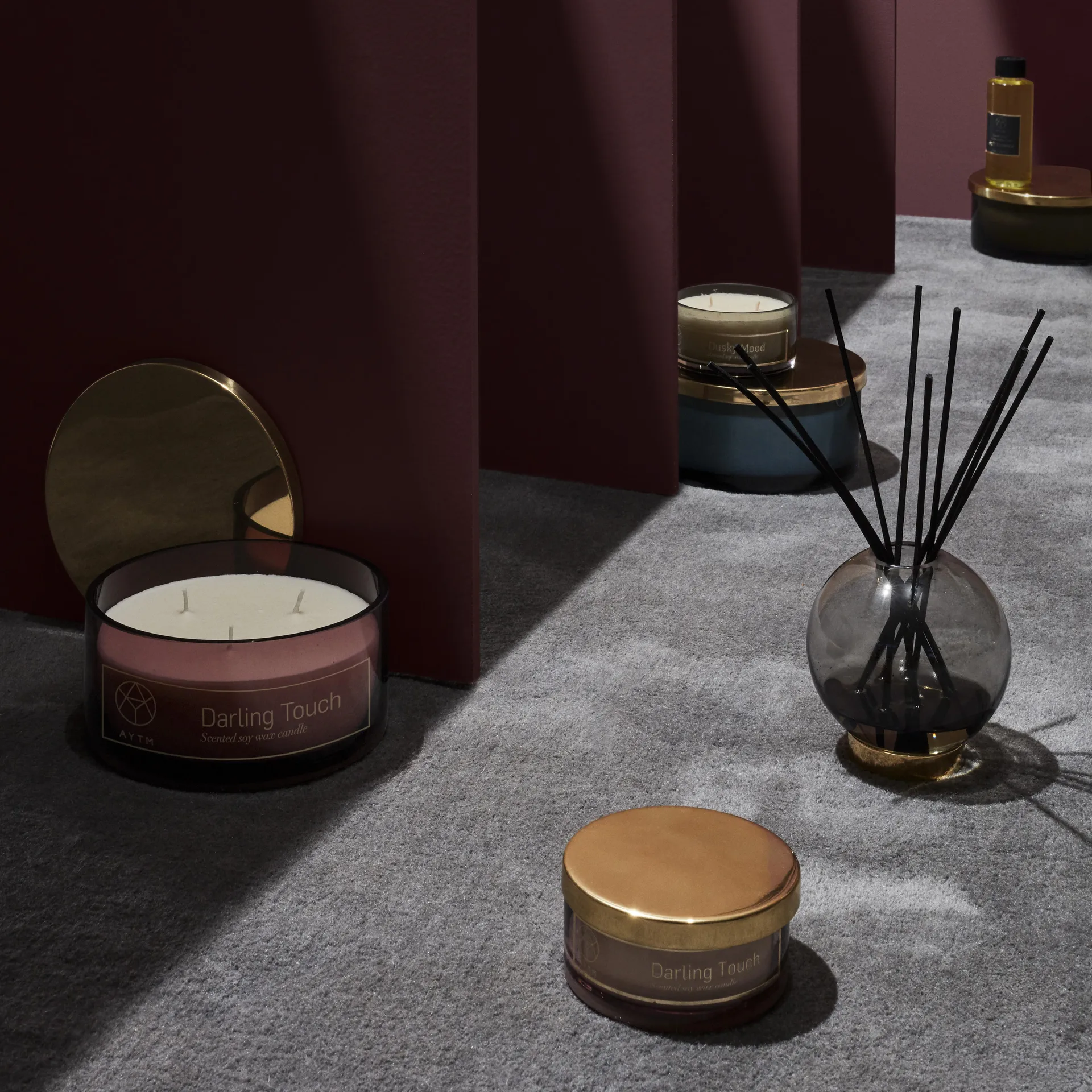 Vase Globe S, noir-laiton AYTM