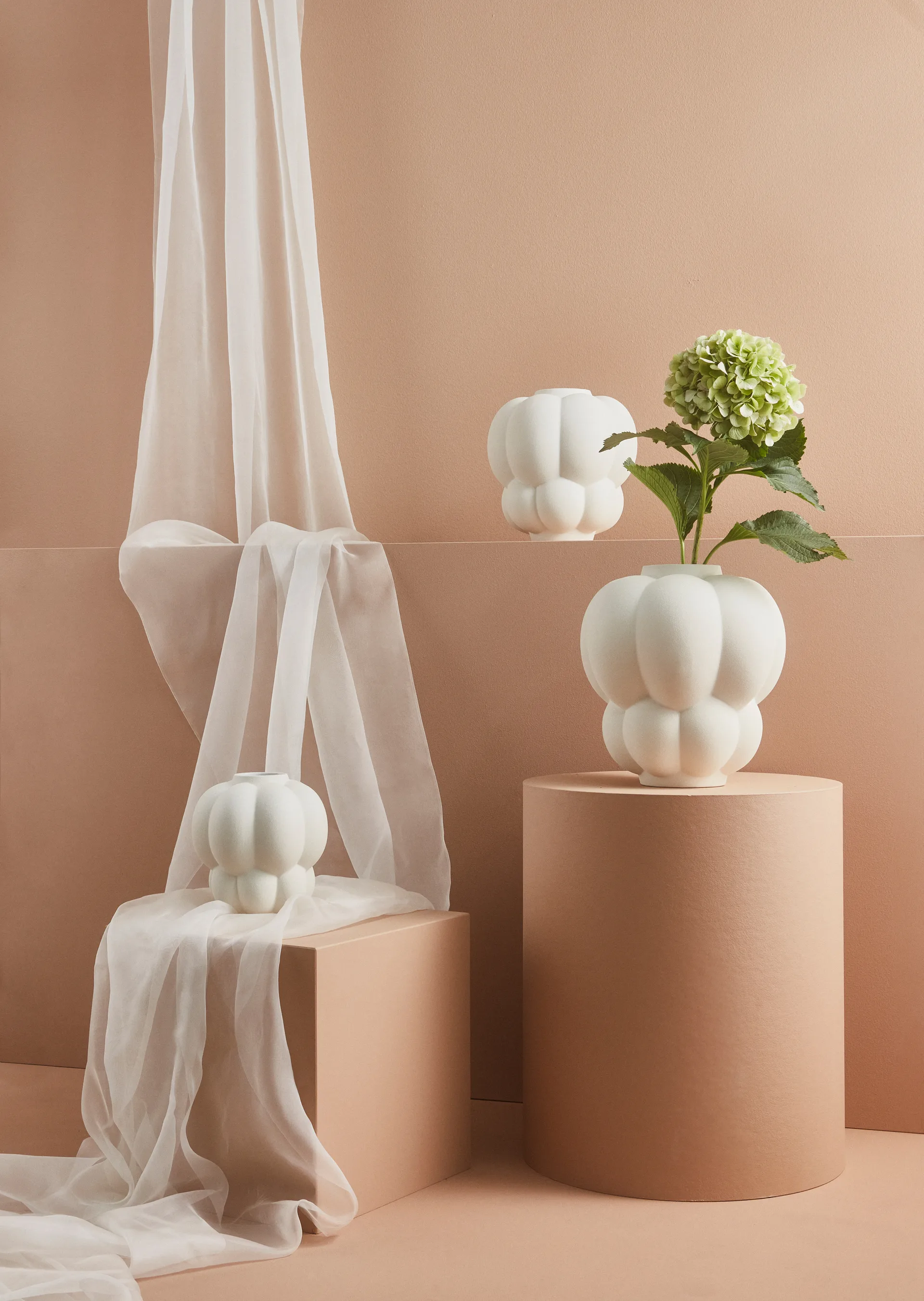 Vase Uva 28 cm, Cream AYTM