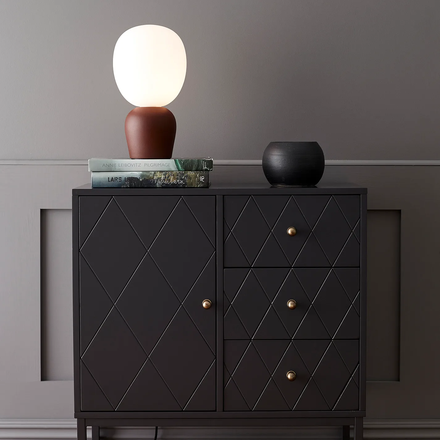 Lampe de table Buddy verre opale, Rouille foncé (marron rouge) Belid