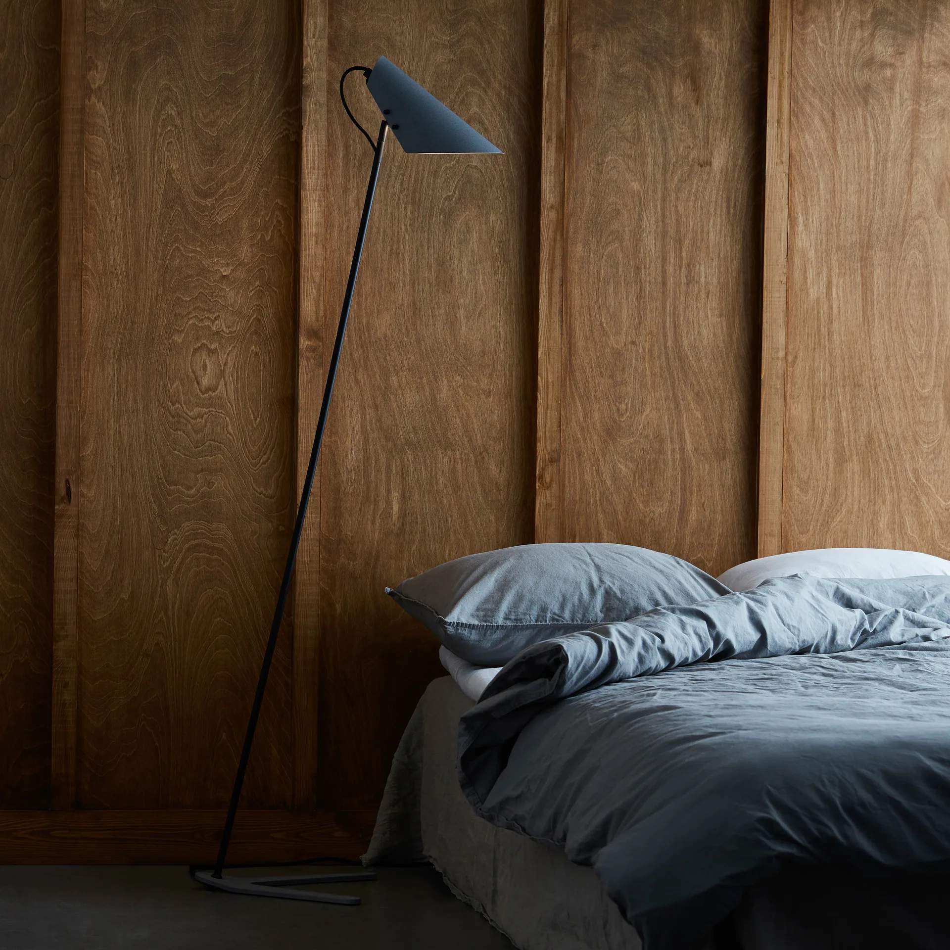 Lampe sur pied Vincent, Béton-noir Belid