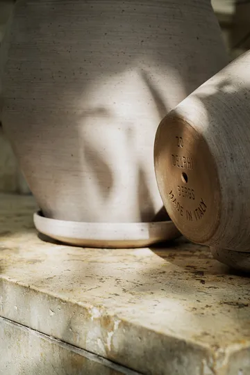 Cache-pot avec soucoupe Delphi 2 pièces - Gris, Ø20 cm - Bergs Potter