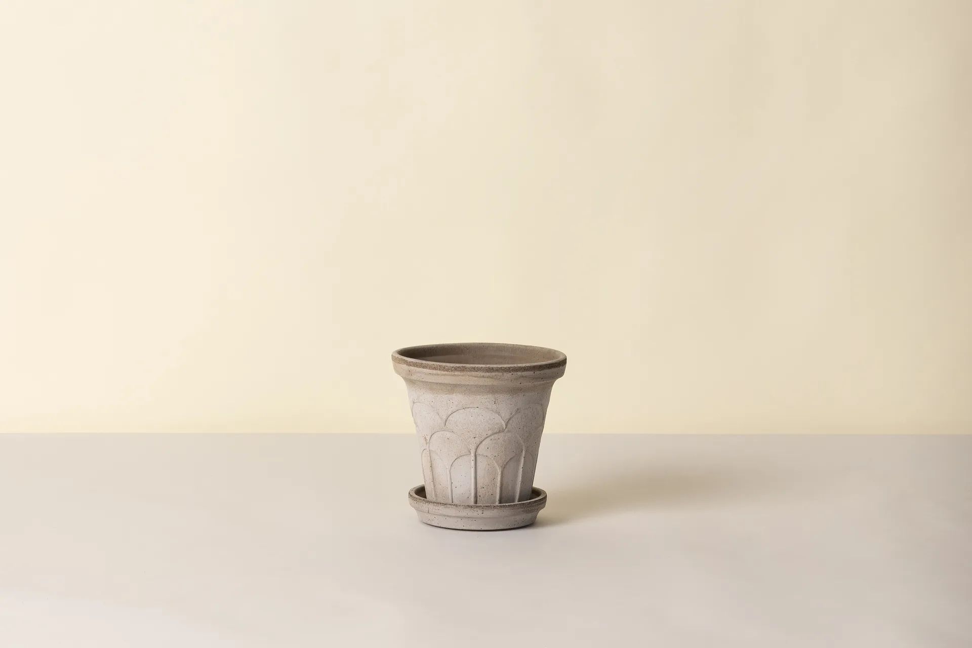 Cache-pot avec soucoupe Fleur 2 pièces, Gris, Ø16 cm Bergs Potter