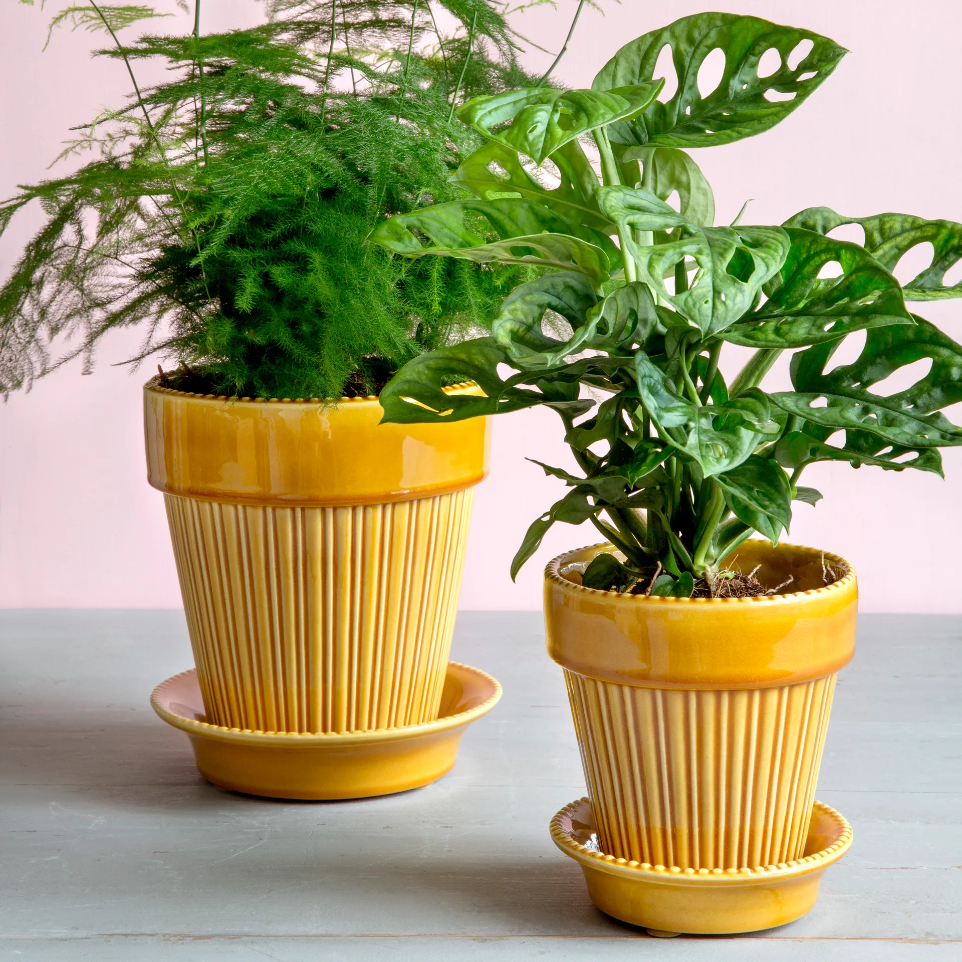 Cache-pot émaillé Simona Ø14 cm, Jaune Bergs Potter