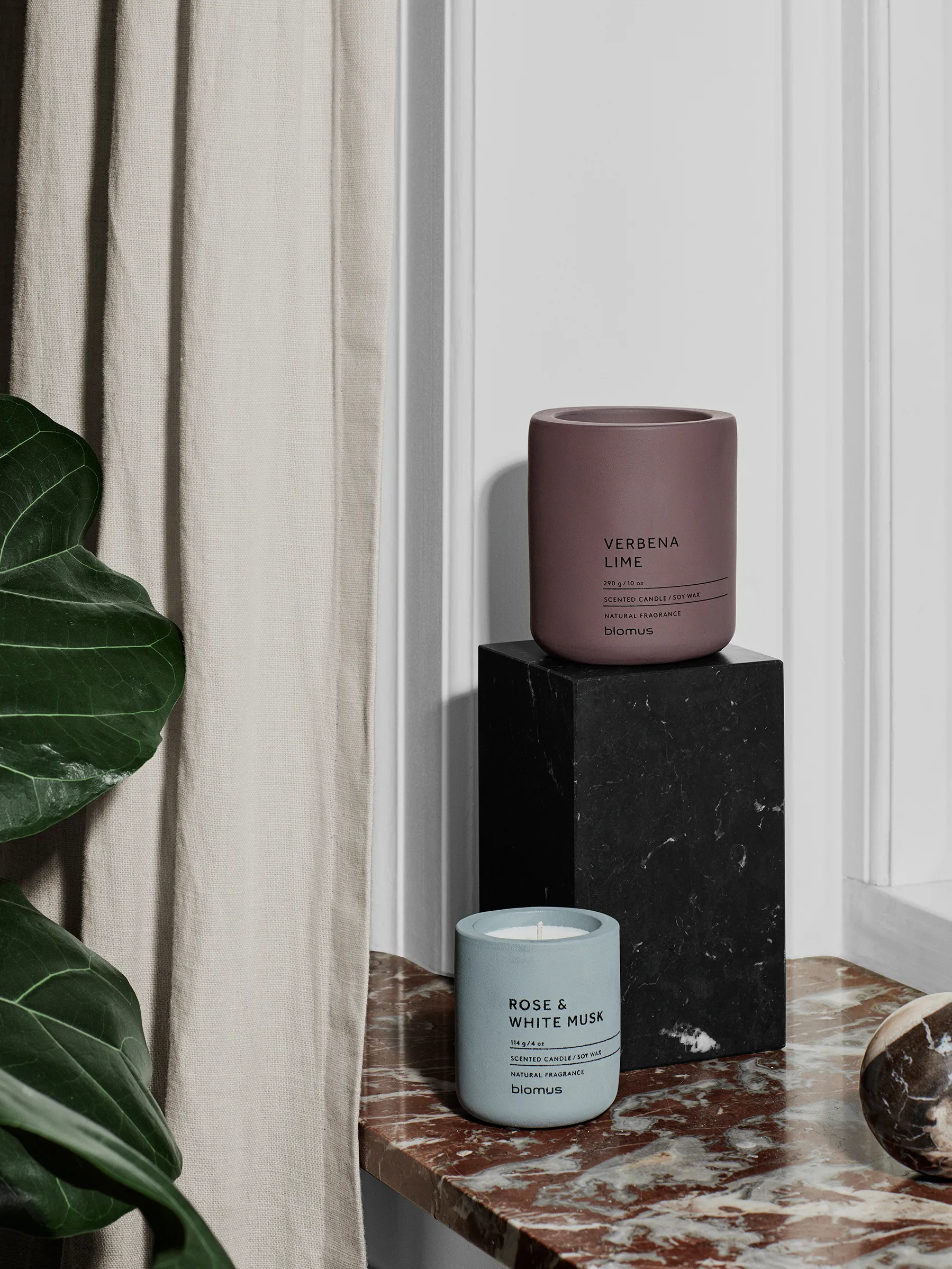 Bougie parfumée Fraga 24 heures, Rose & White Musk-Flintstone blomus